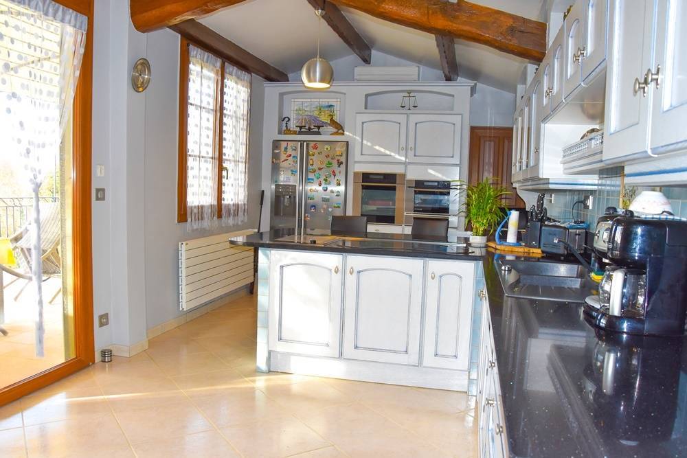 Bastide Provençale à vendre ,environnement calme et protégé, secteur Grignan