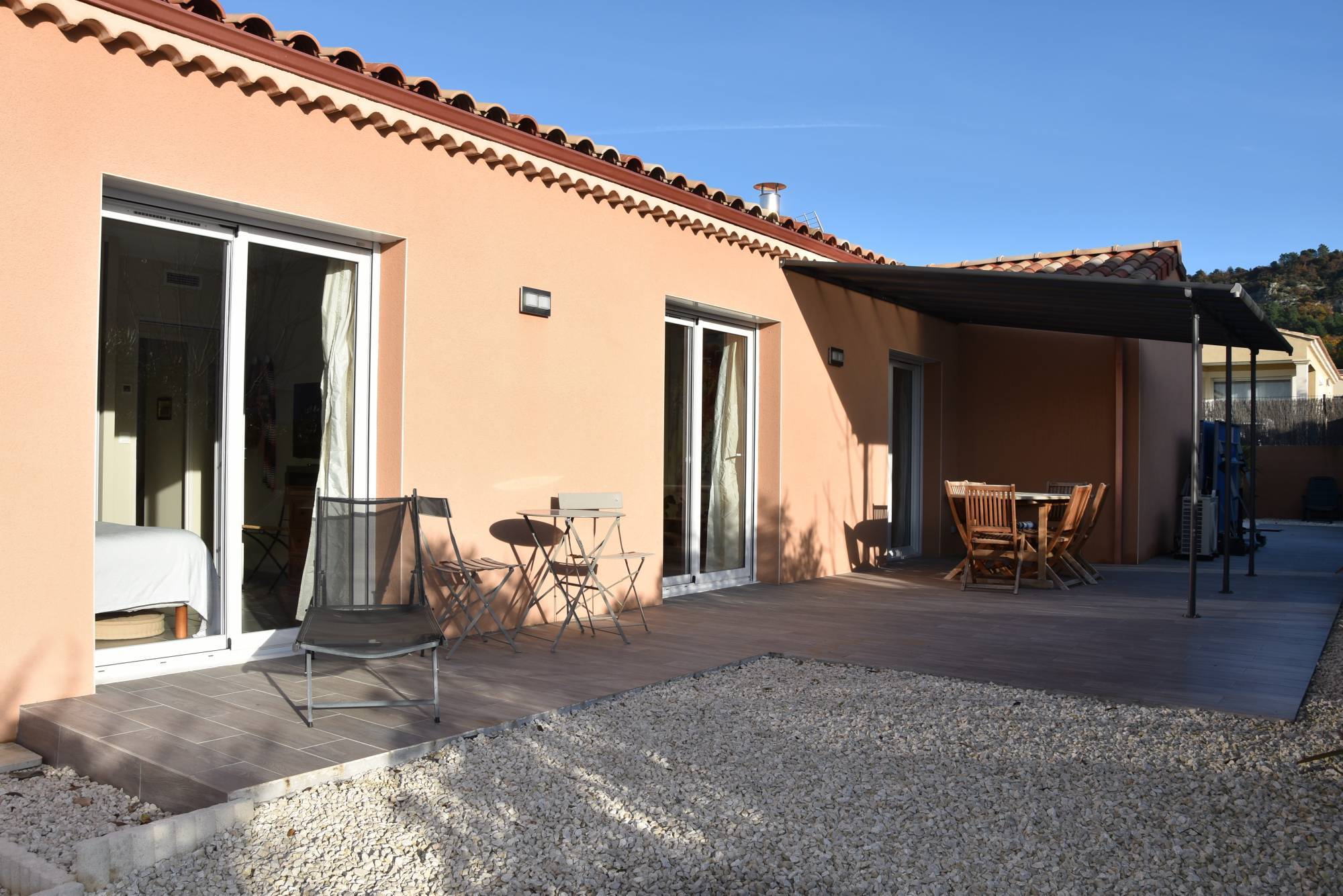 Villa récente, SOUS OFFRE