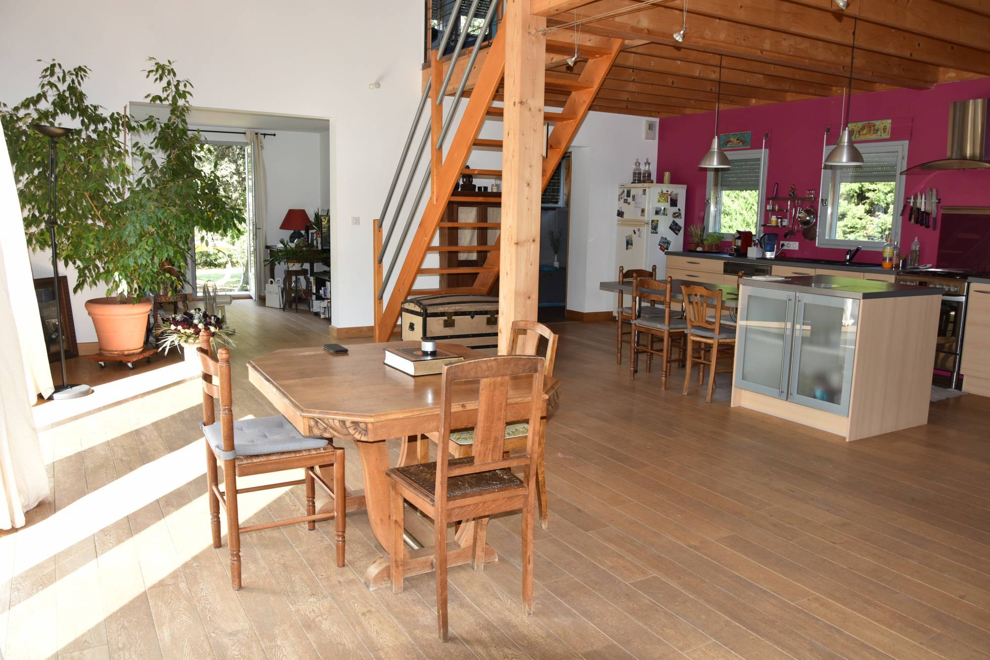 A vendre, secteur Haut Vaucluse, villa d'architecte de 158 m²