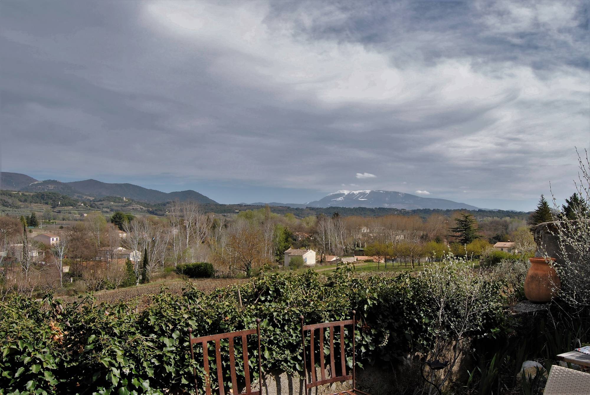 Appartement de caractère, avec jardin, dans une maison de curé