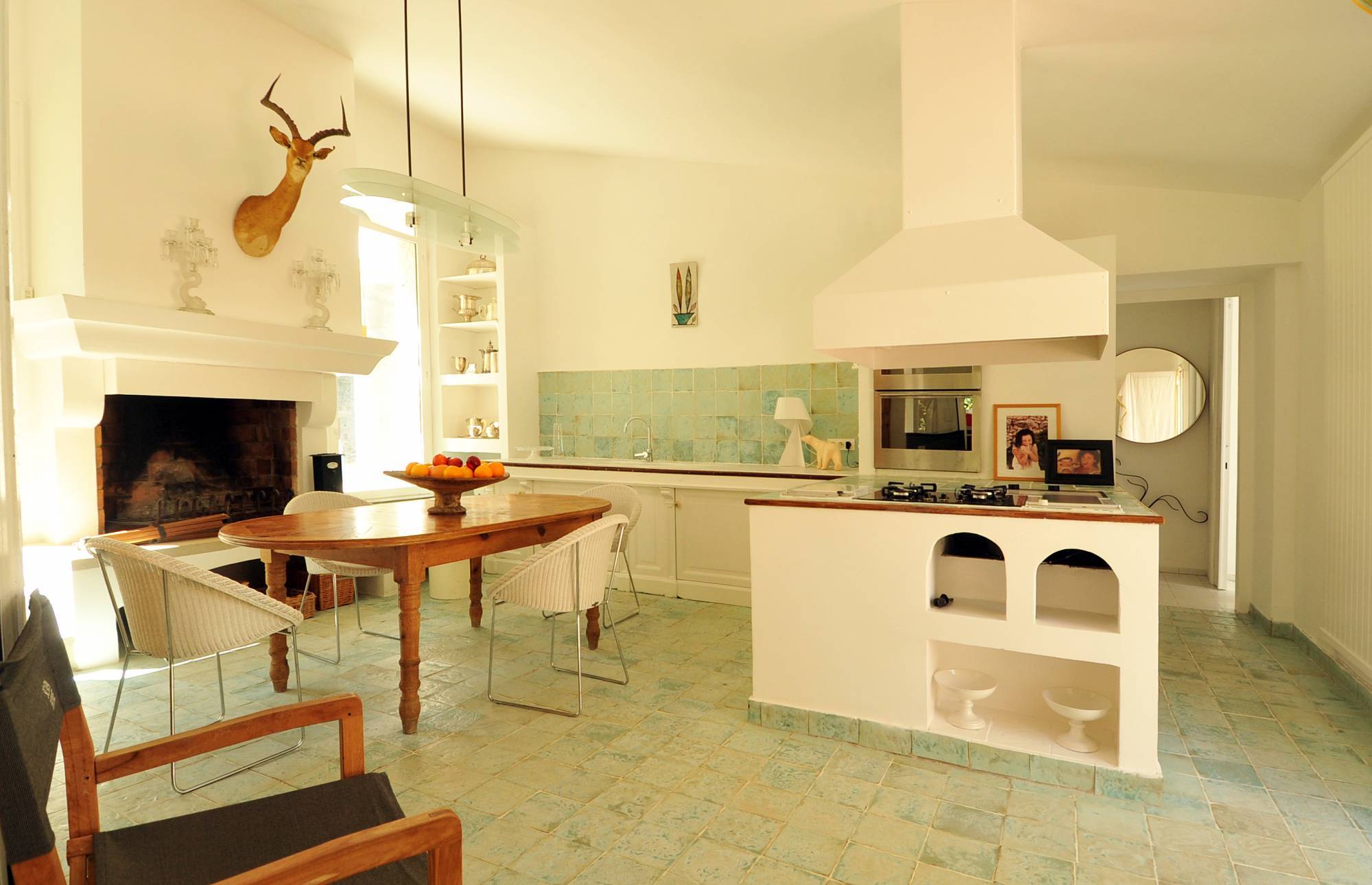 SOUS COMPROMIS  propriété pleine de charme - quartier résidentiel D'Orange 