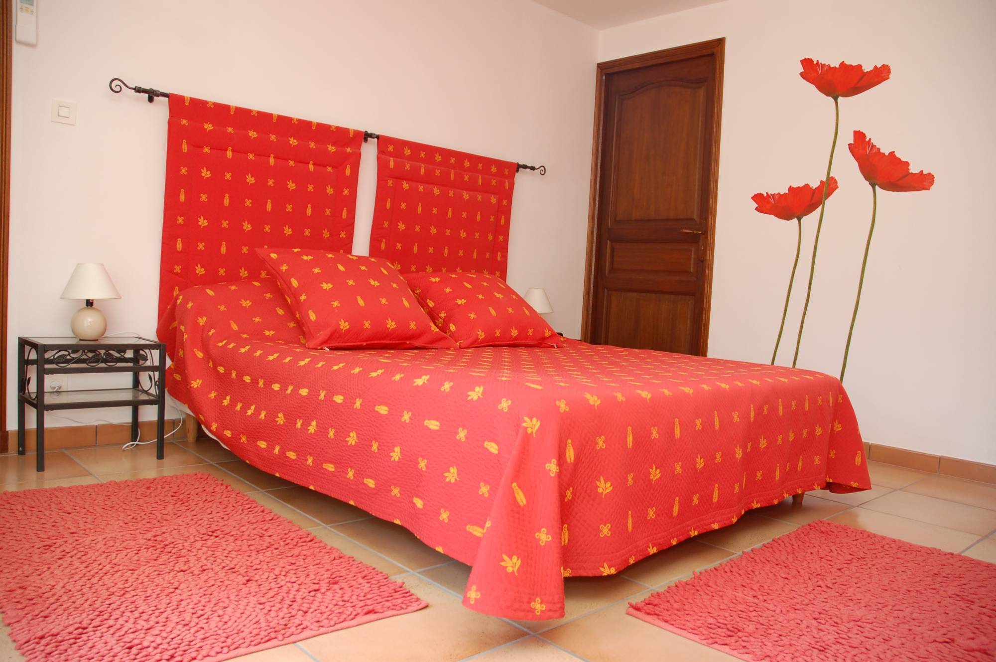 Villa Contemporaine Haut Vaucluse Beaux volumes, calme et piscine