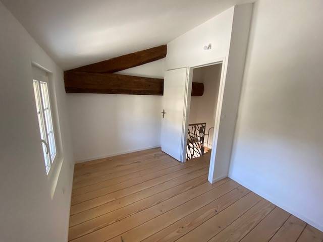 Un pied à terre en Provence, dans le parc régional des Baronnies provençales.....