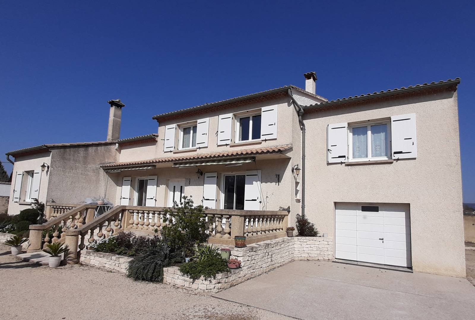 Maison familiale proche écoles