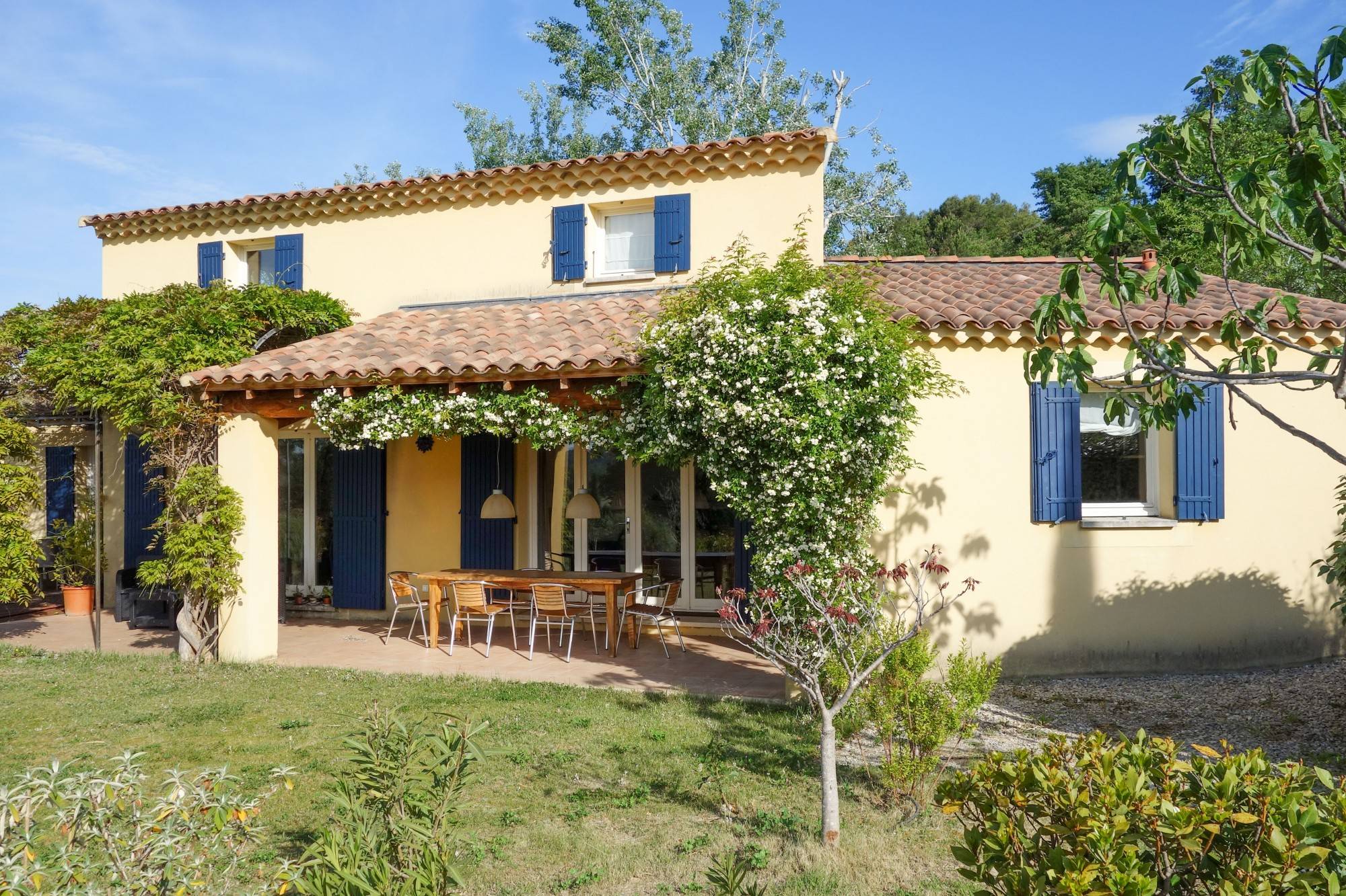 Secteur Vaison La Romaine, superbe propriété avec 3 gîtes