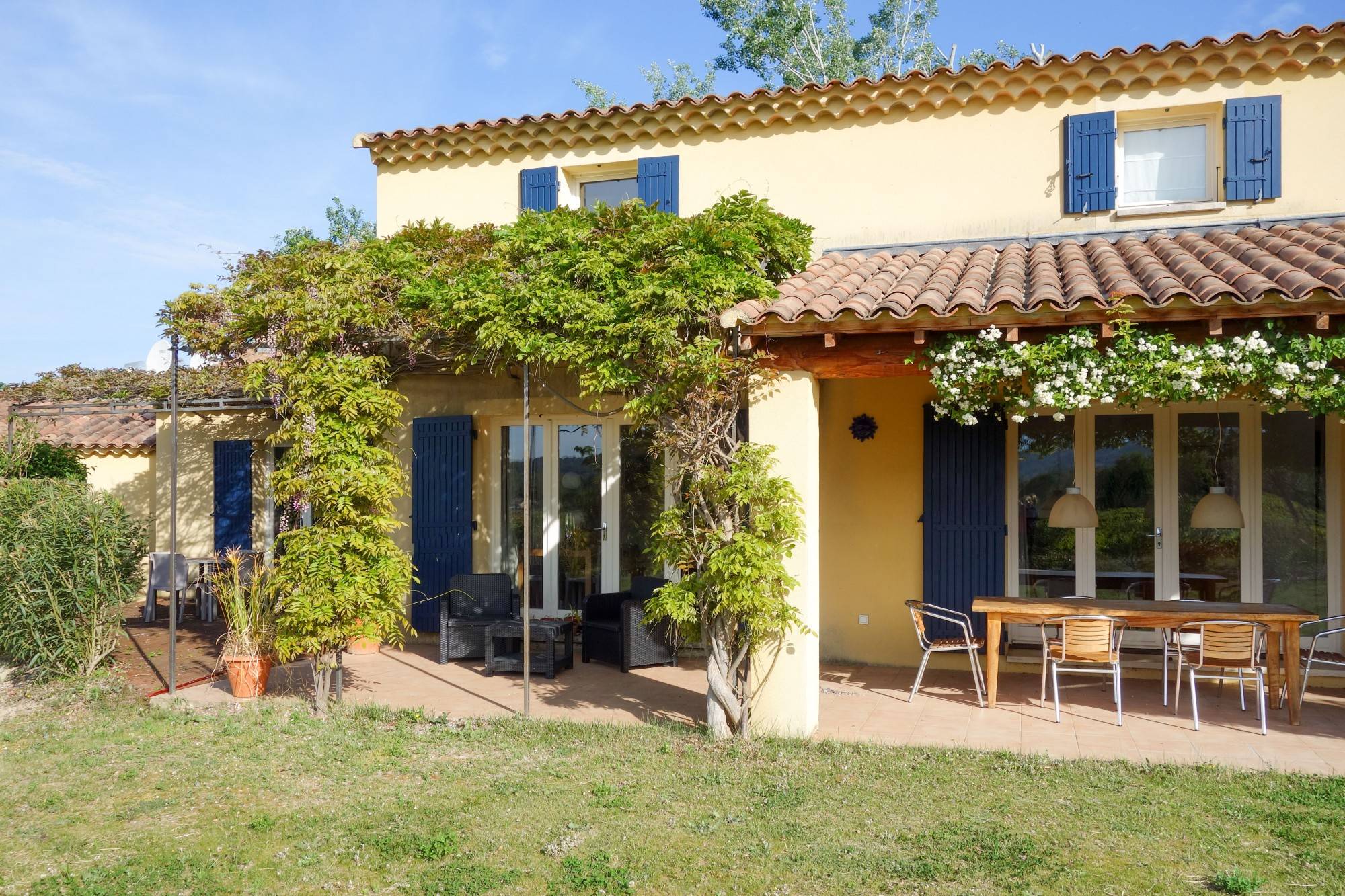 Secteur Vaison La Romaine, superbe propriété avec 3 gîtes