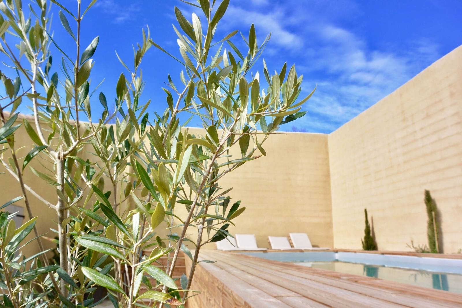 Maison de village à vendre avec piscine à Rochegude 