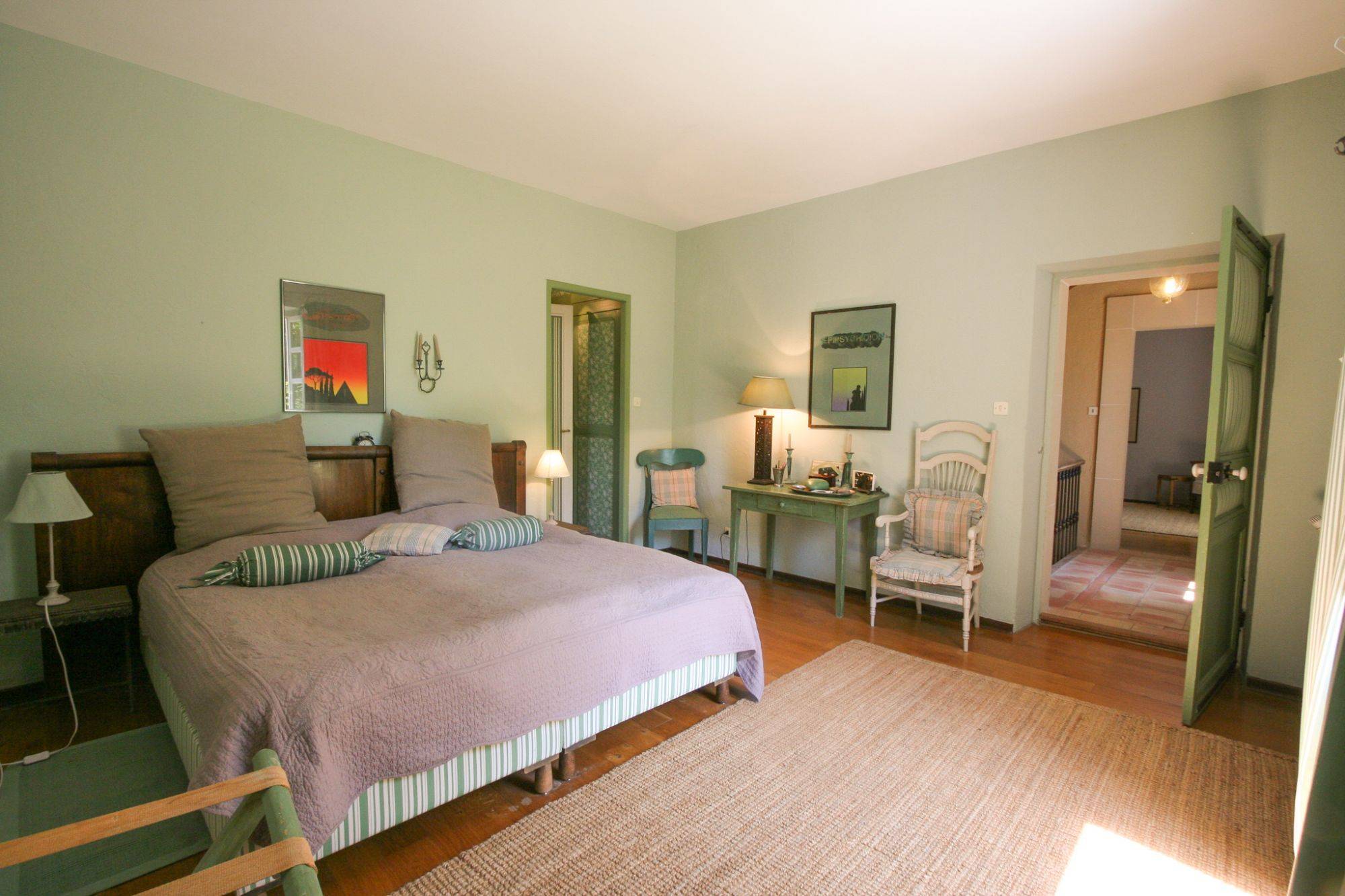 Propriété de caractère à vendre , 2 habitations, piscine proche Grignan