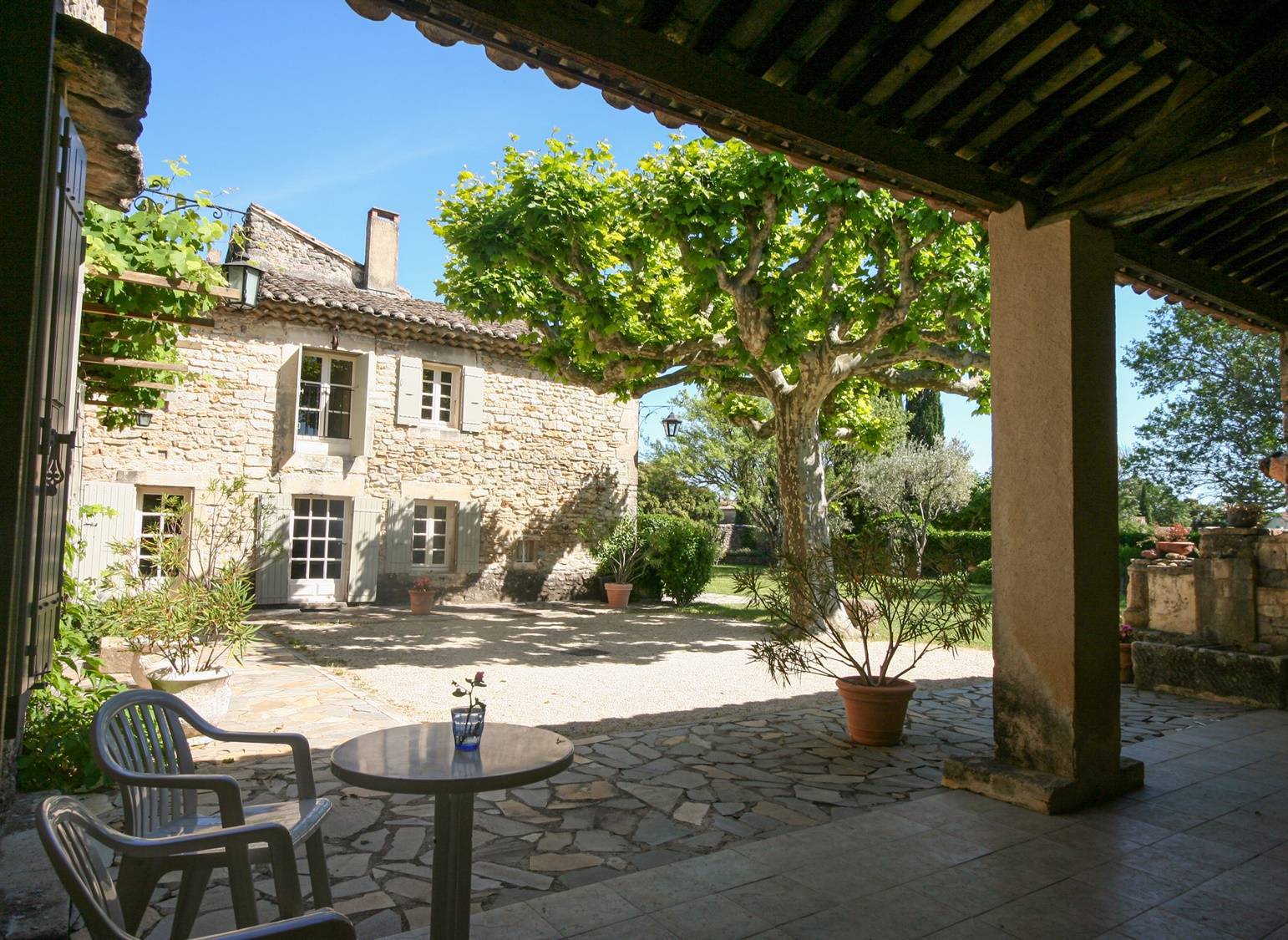 Mas de village avec  charme et caractère , terrain spacieux  piscine, Drôme Provençale