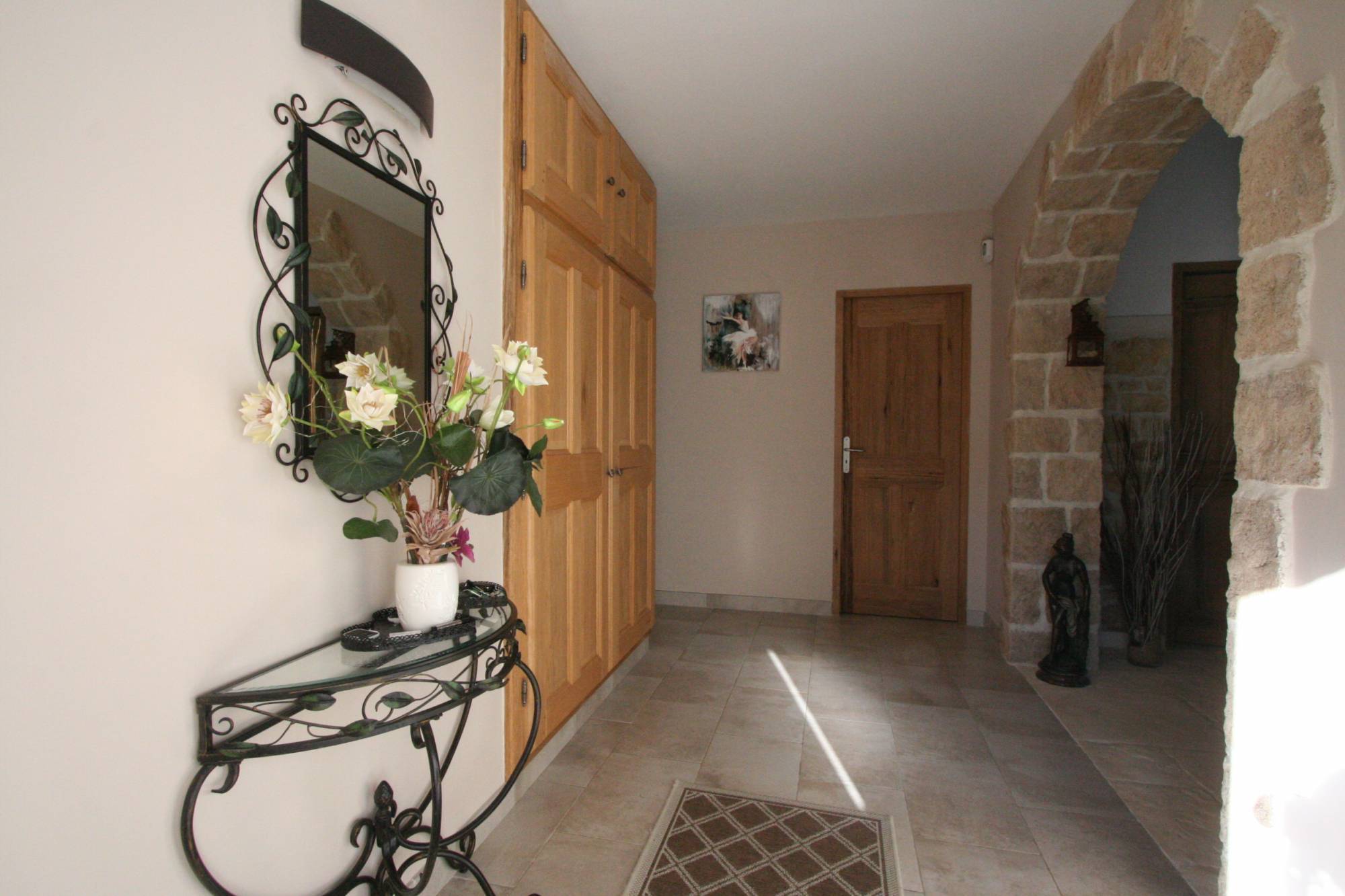  Villa  récente de plain-pied.  Suze La Rousse VENDUE PAR CHRISTINE MIRANDA