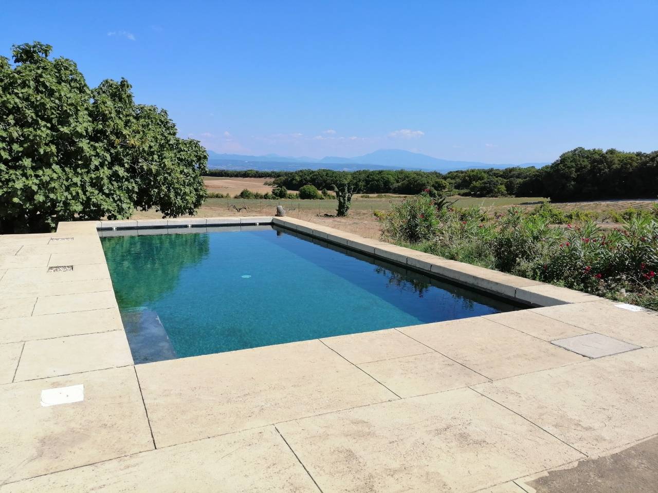 A vendre une propriété avec vue à couper le souffle .....