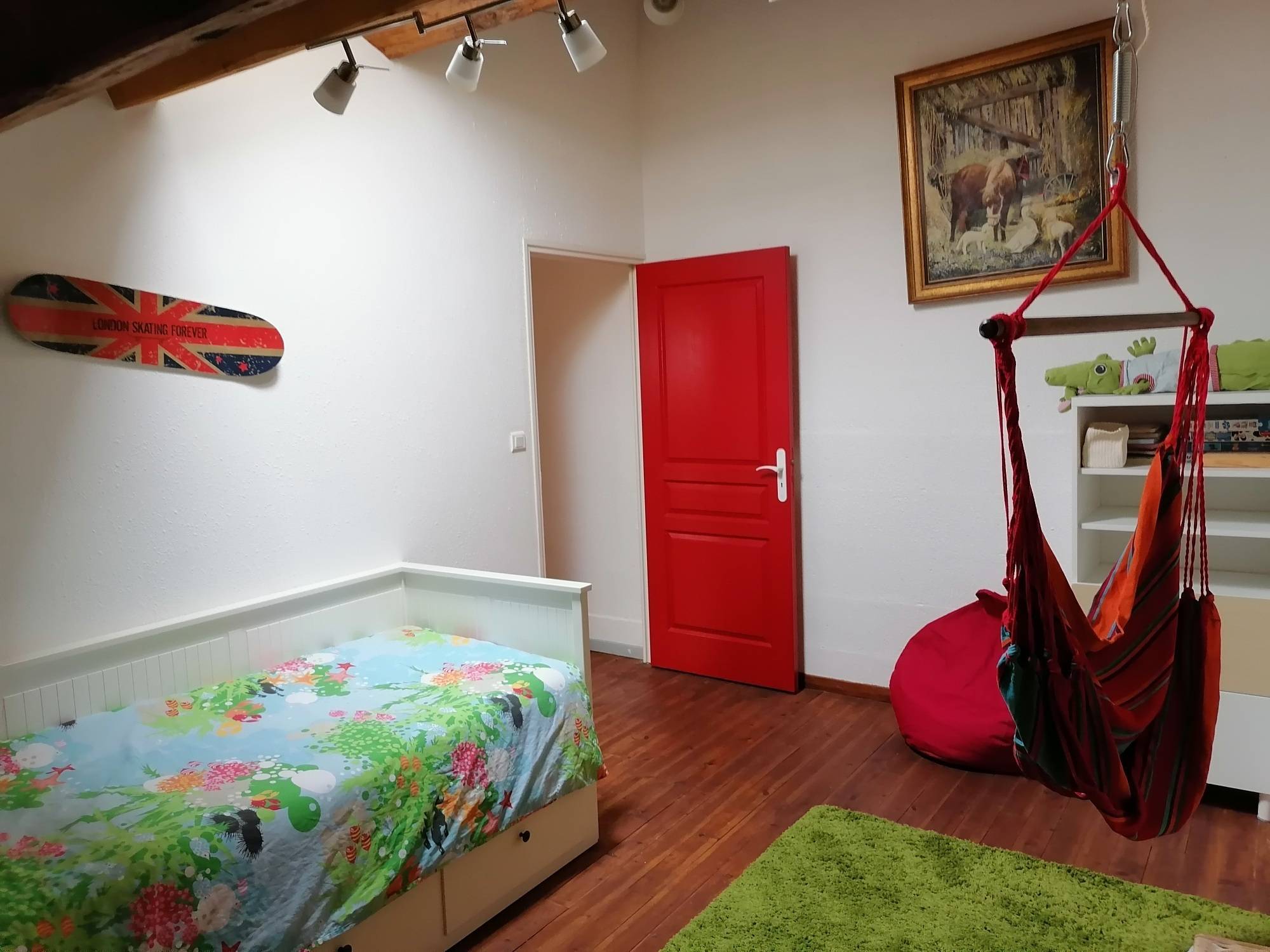 A vendre, campagne de Réauville, mazet en copropriété avec terrasse privée, piscine, terrain