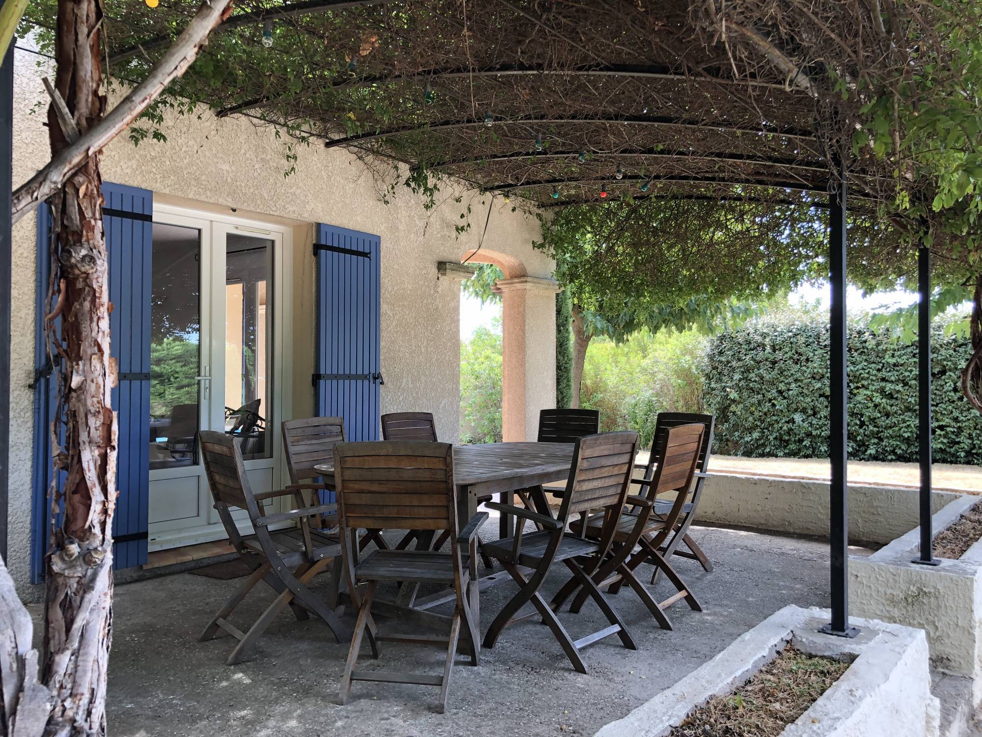 A vendre à 5mn de  Suze la Rousse, Agréable villa avec piscine