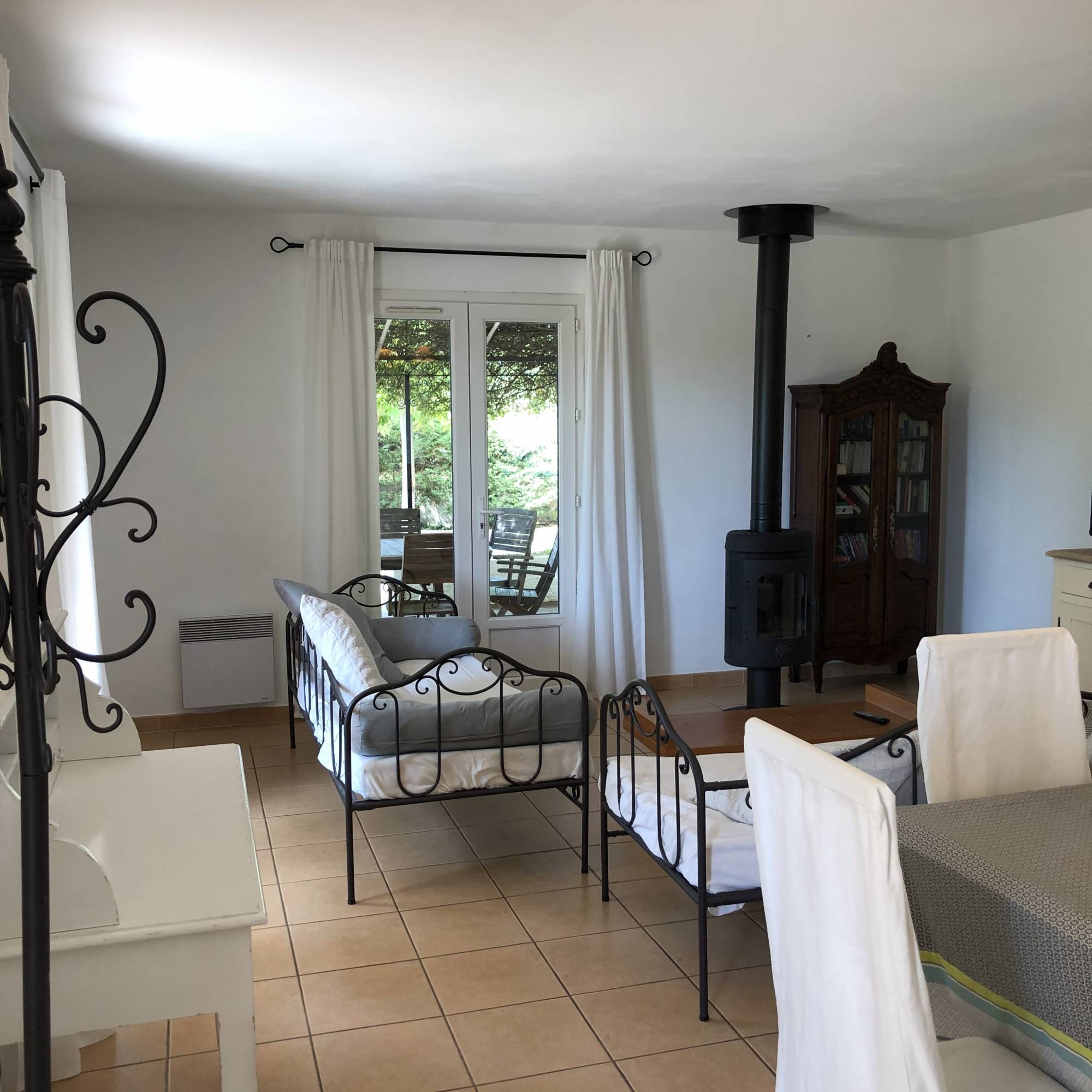 A vendre à 5mn de  Suze la Rousse, Agréable villa avec piscine