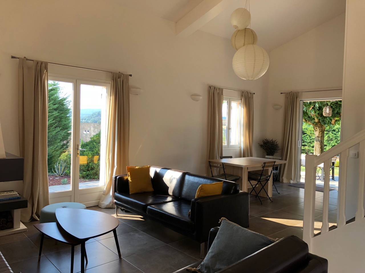 Roussas- Villa à vendre  avec belle vue,  VENDU PAR NOS SOINS