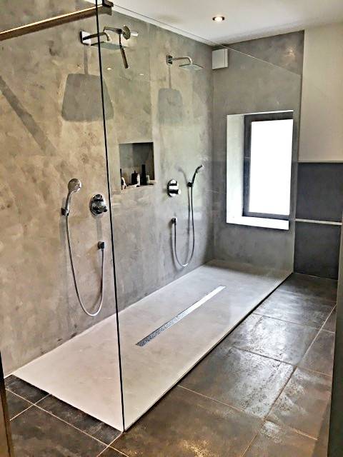 Ferme restaurée, contemporaine, proche Montelimar, belle réalisation!