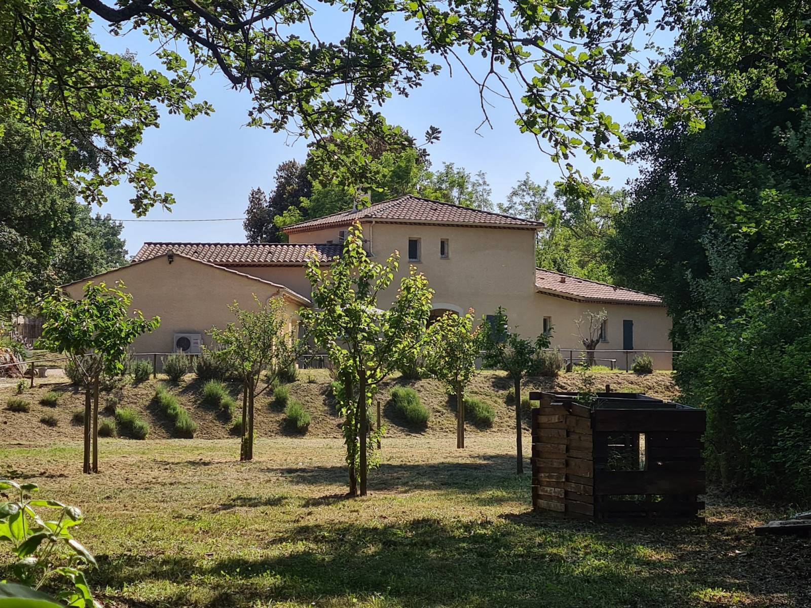 A vendre villa avec gîte Bouchet en Drome Provençale réf 4286-