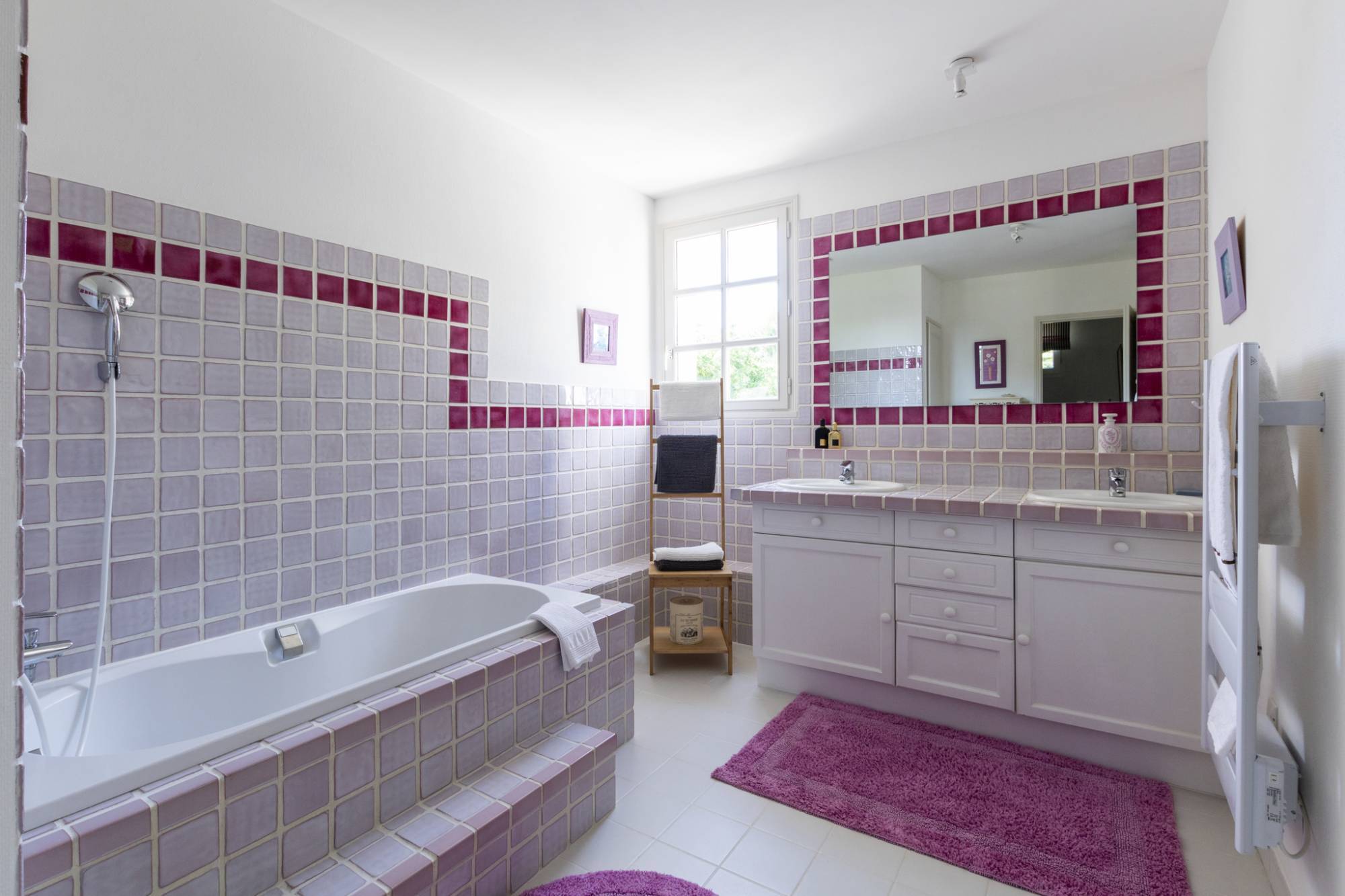 Belle maison de qualité dans secteur privilégié. La Garde Adhémar