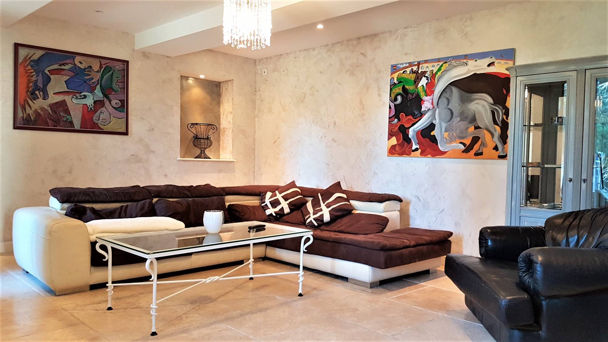  Enclave des Papes,  Mas de village restauré avec piscine, VENDUE PAR NOS SOINS