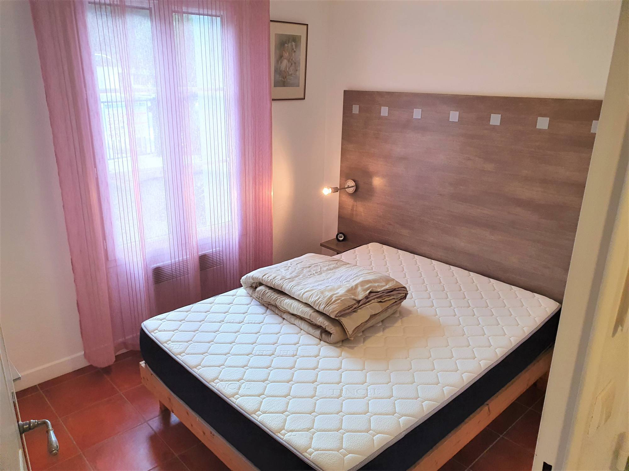  Appartement, St Cécile les Vignes