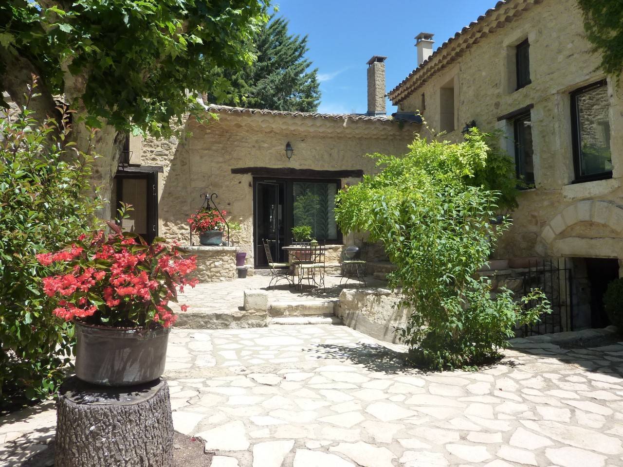 Propriété en pierre Ardèche