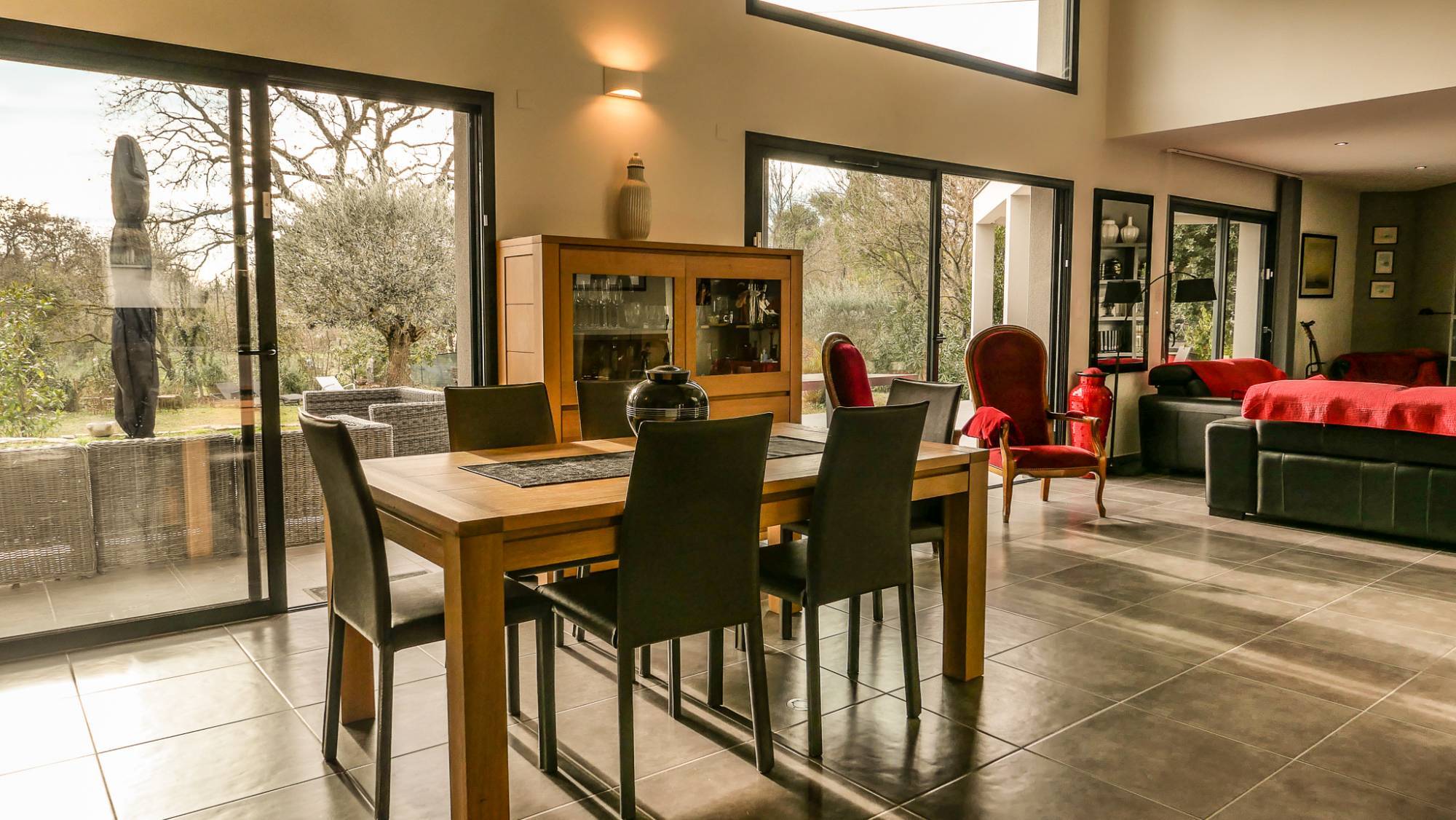 Villa contemporaine à vendre aux portes de la Provence 