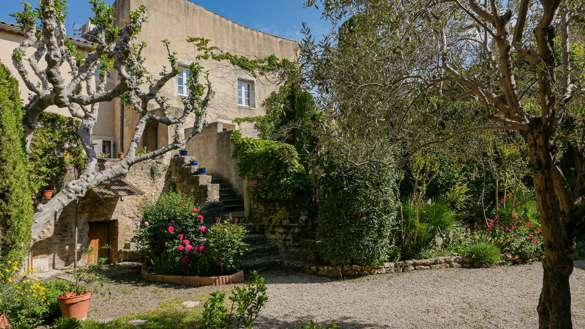 Exclusivité de vente à St Paul trois Châteaux , Maison de village avec terrasses 