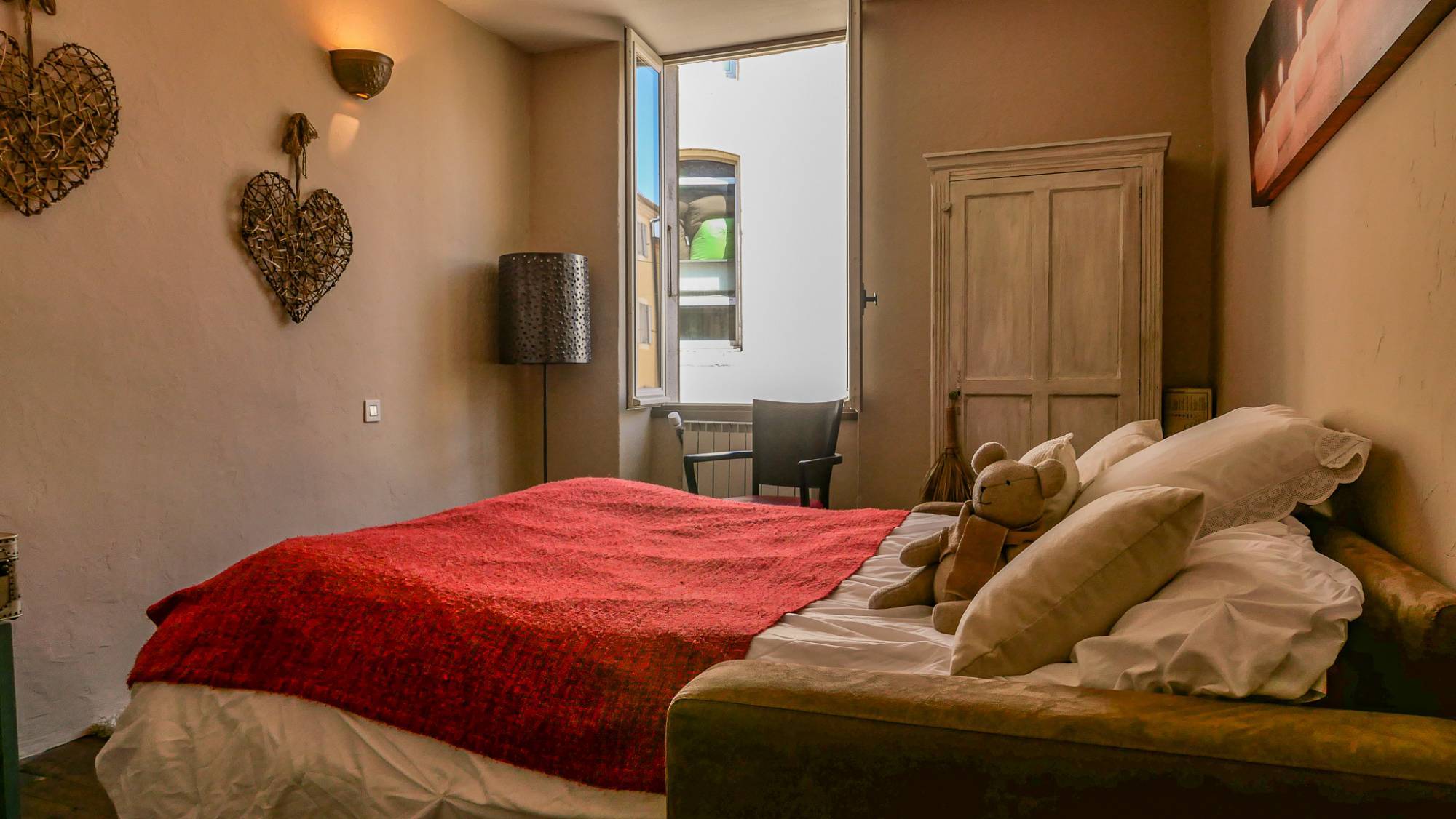 Exclusivité de vente à St Paul trois Châteaux , Maison de village avec terrasses 