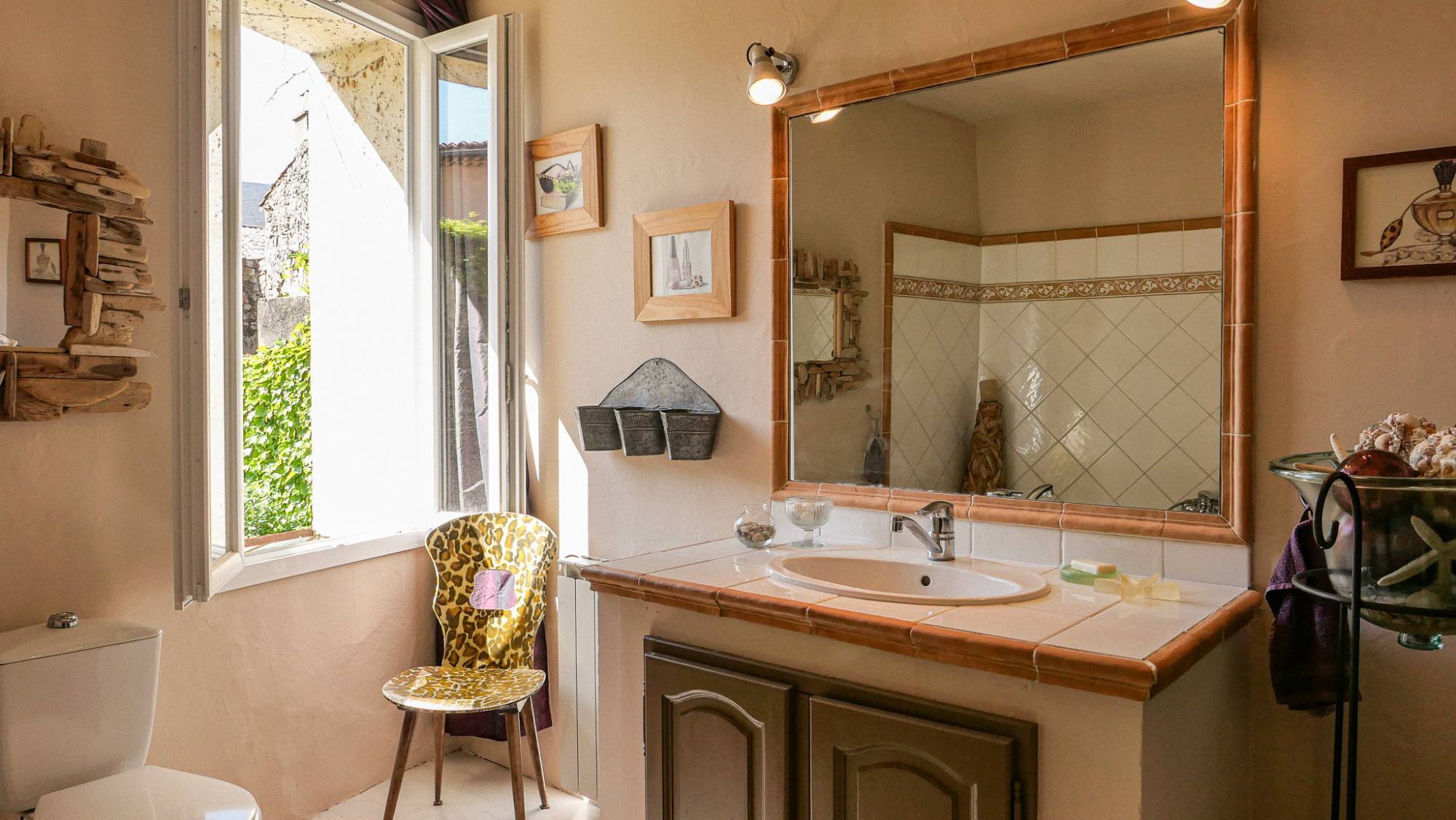 Exclusivité de vente à St Paul trois Châteaux , Maison de village avec terrasses 