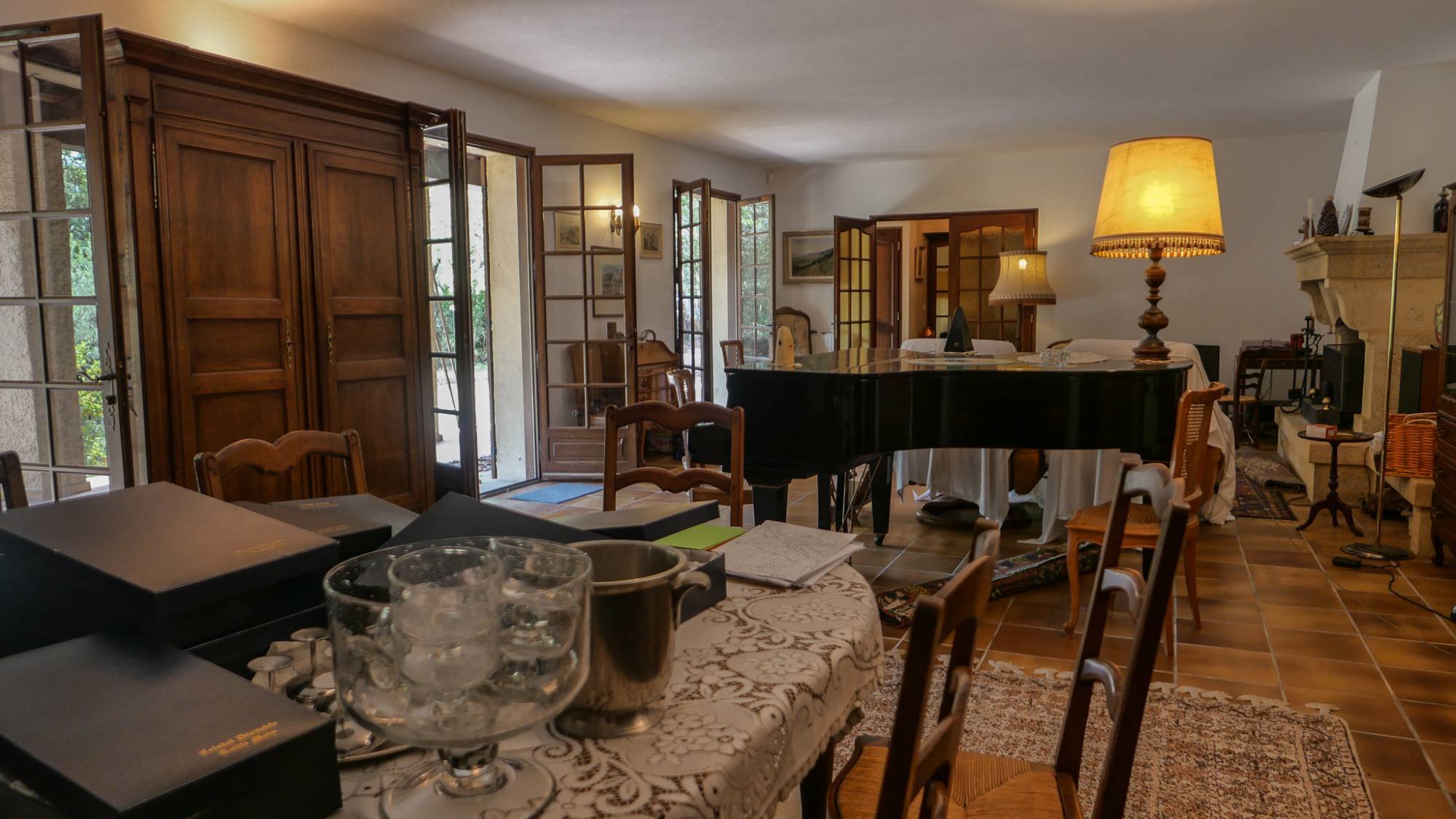 Villa de plain pied avec piscine, COMPROMIS SIGNÉ PAR NOS SOINS Saint Restitut  