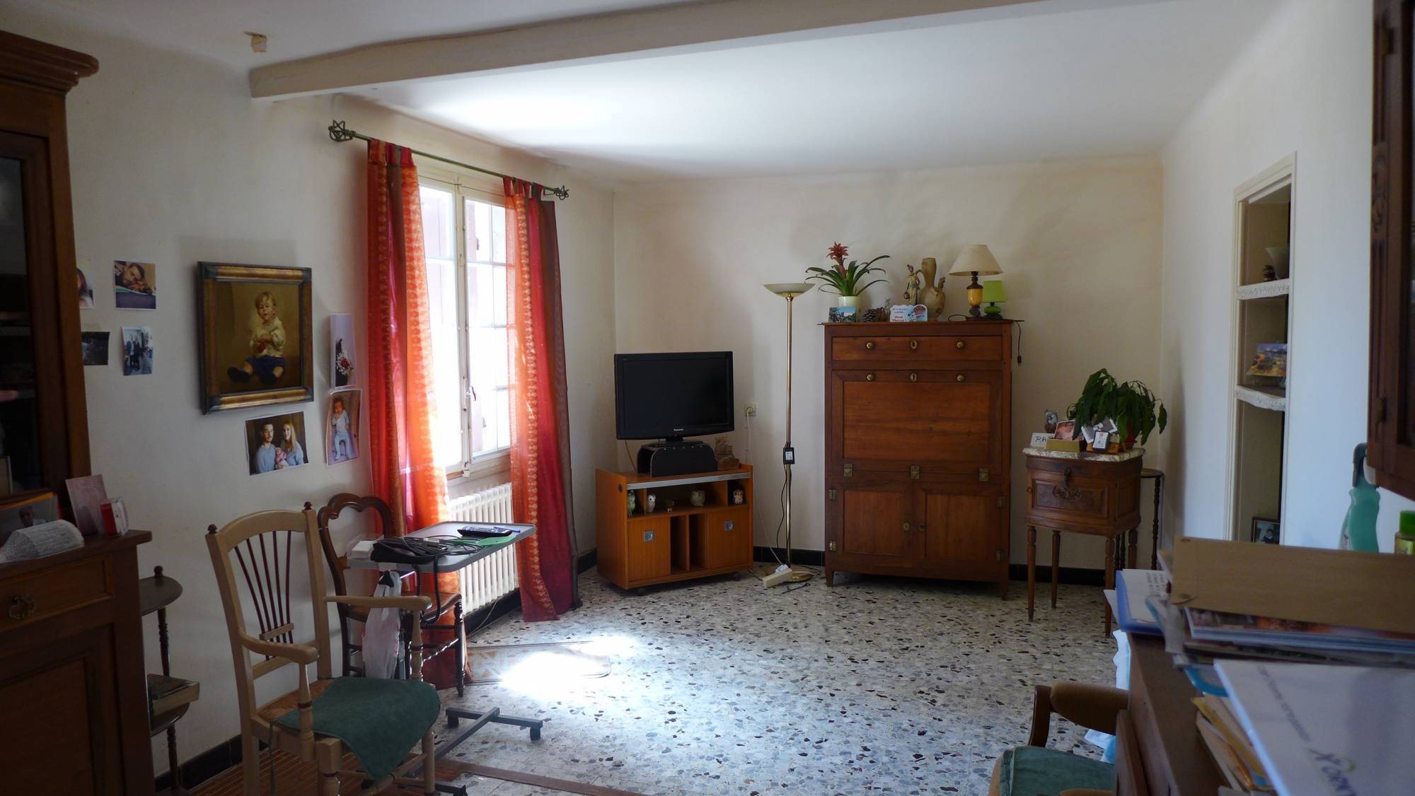  à 10mn de Grignan, Maison des années 70 à rénover, VENDUE PAR NOS SOINS