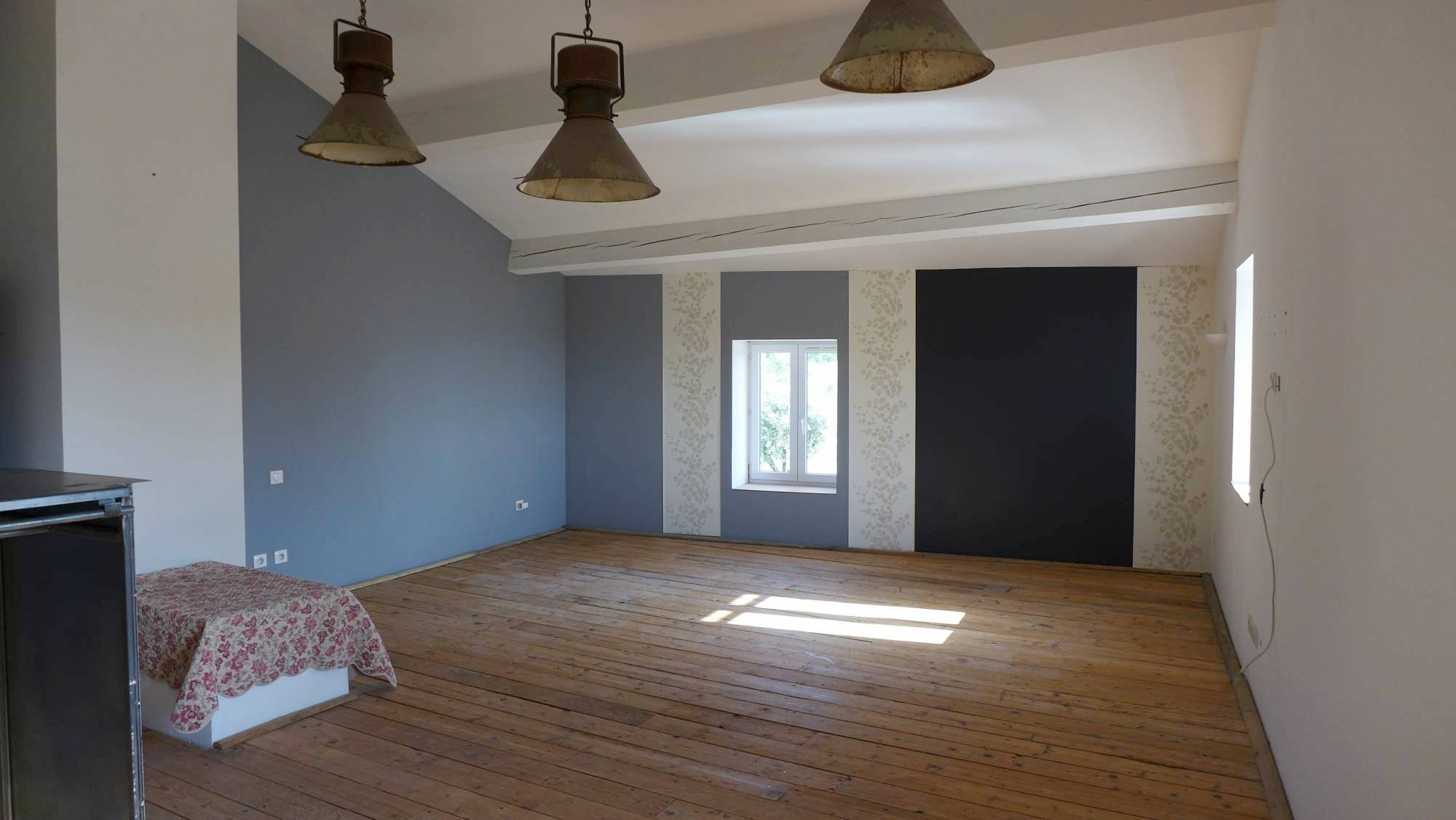 Mas  de caractère proche de Suze la Rousse  SOUS OFFRE