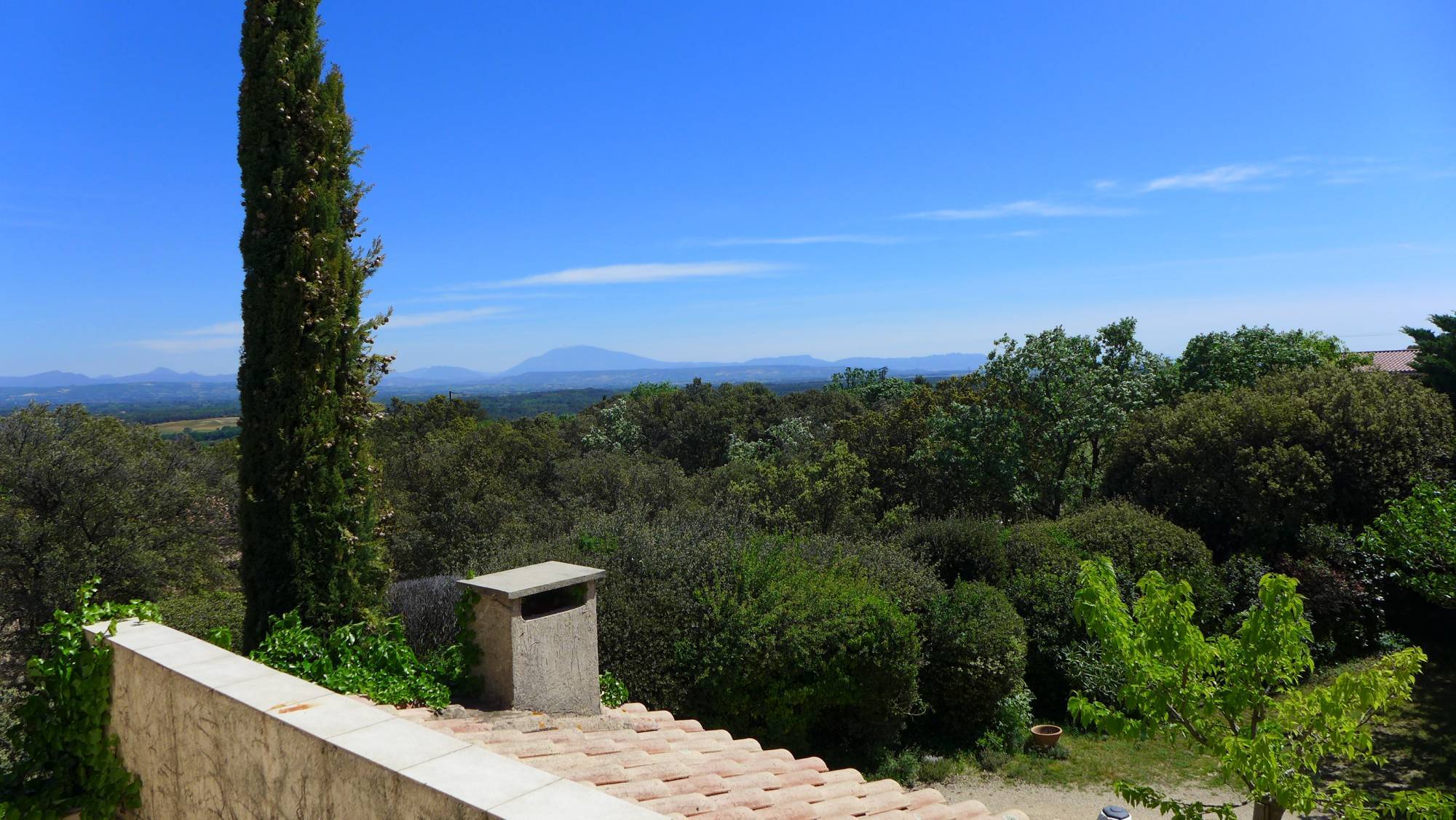 Villas avec superbe vue et terrain à St Paul Trois Châteaux