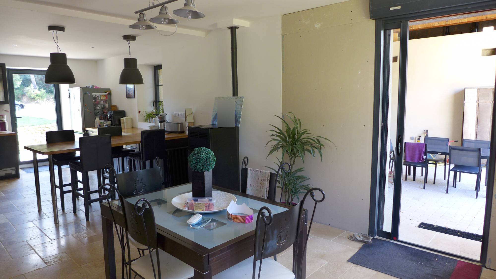 pièce de vie lumineuse