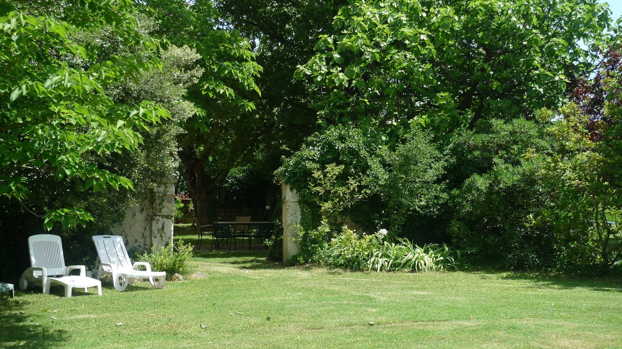 A vendre, Drôme provençale, propriété pleine de charme et d'authenticité avec piscine