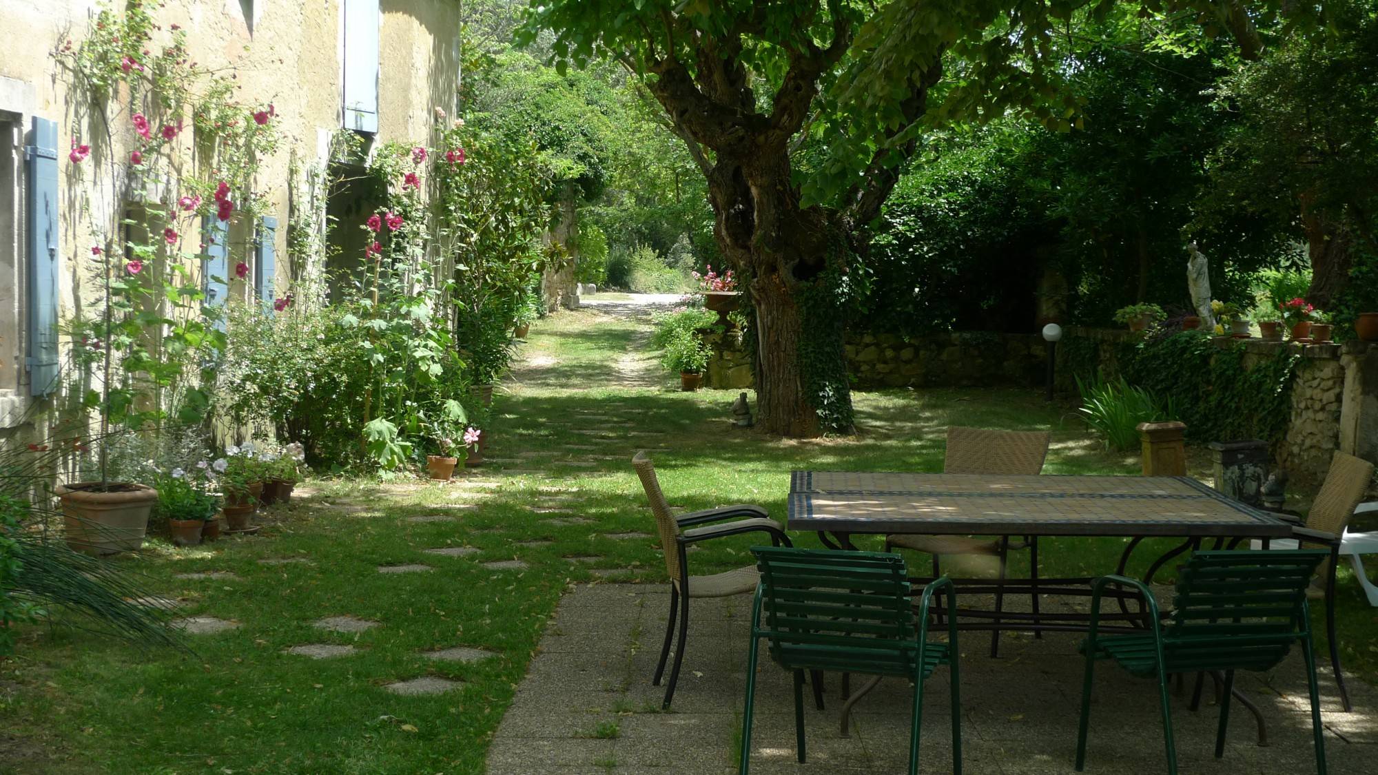 A vendre, Drôme provençale, propriété pleine de charme et d'authenticité avec piscine