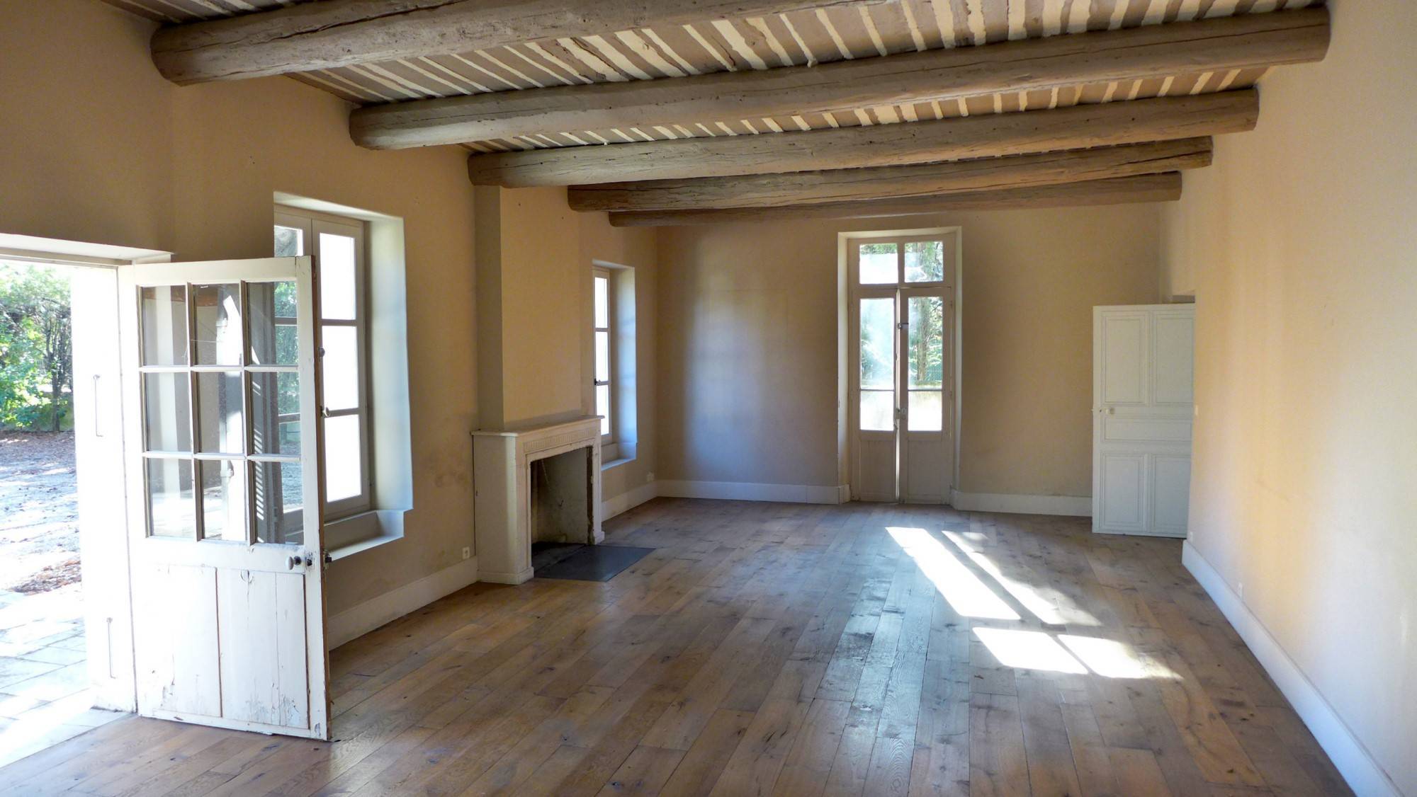 Sainte Cécile les Vignes , Maison de maître  VENDUE  par Christine MIRANDA Immobilier