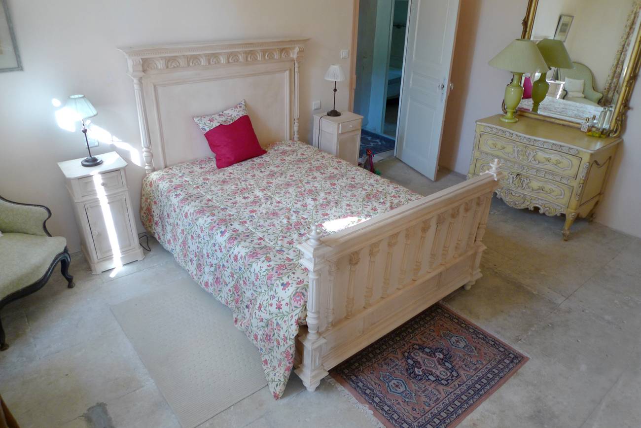 Mas restauré,  Enclave des Papes - VENDU PAR NOS SOINS