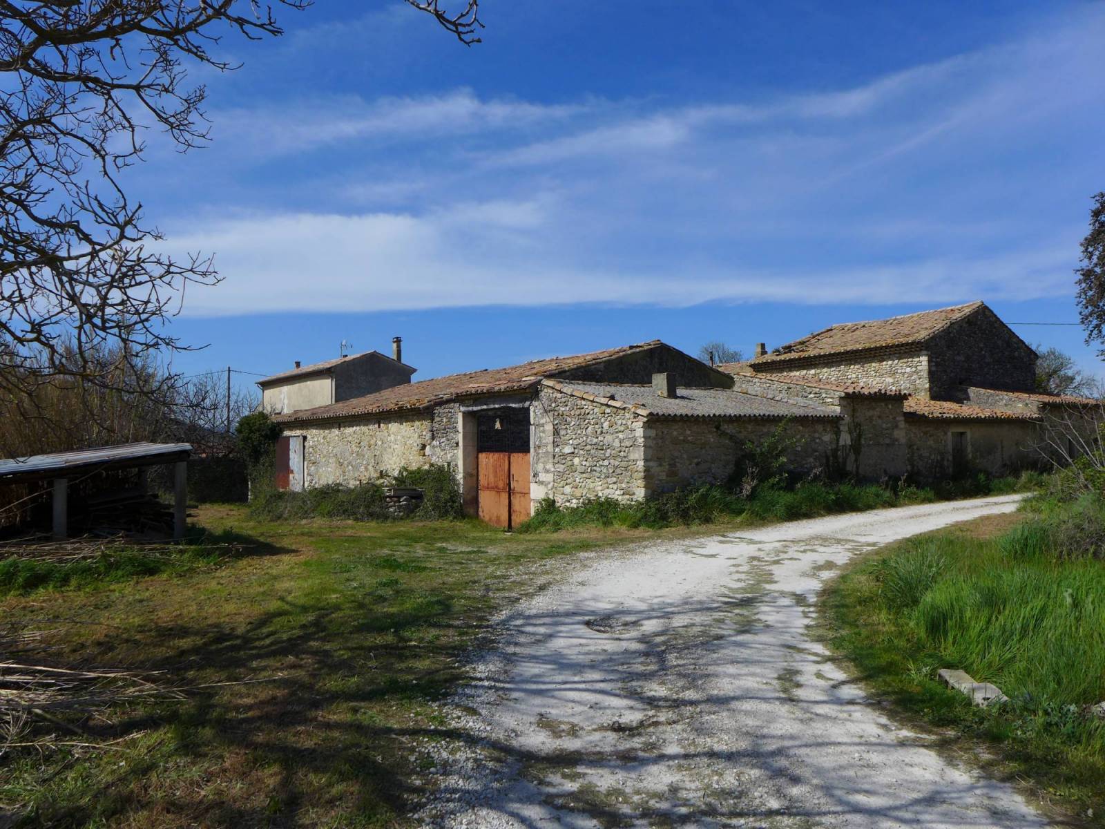 Mas à restaurer et ses dépendances VENDU PAR NOS SOINS Espeluche  