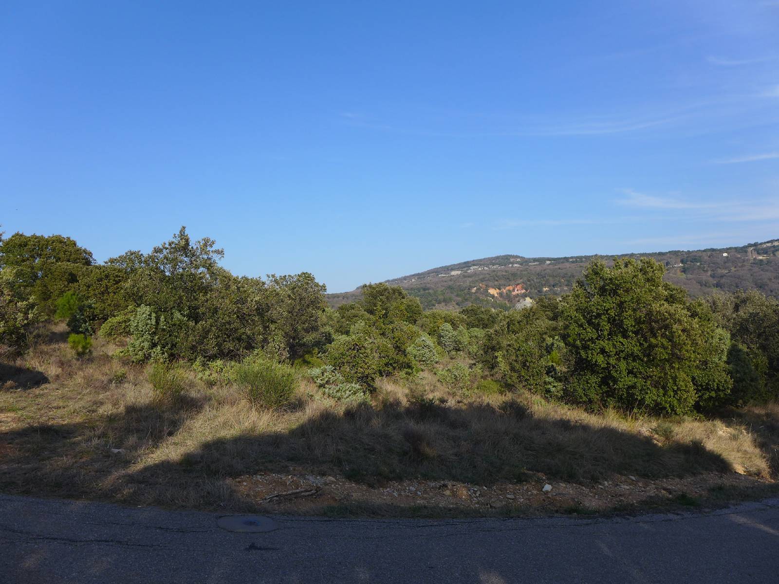 Trés beau terrain à bâtir sur Clansayes  SOUS OFFRE PAR NOS SOINS