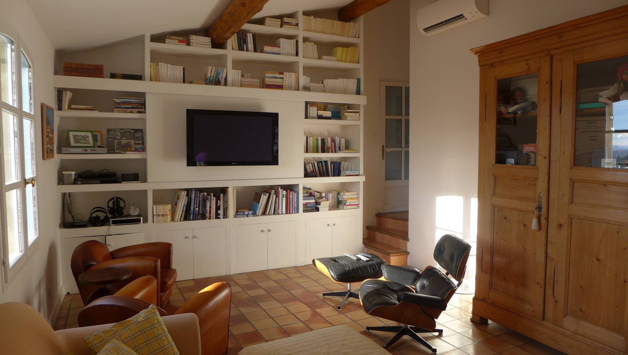 Propriété de caractère dans l'Enclave des Papes