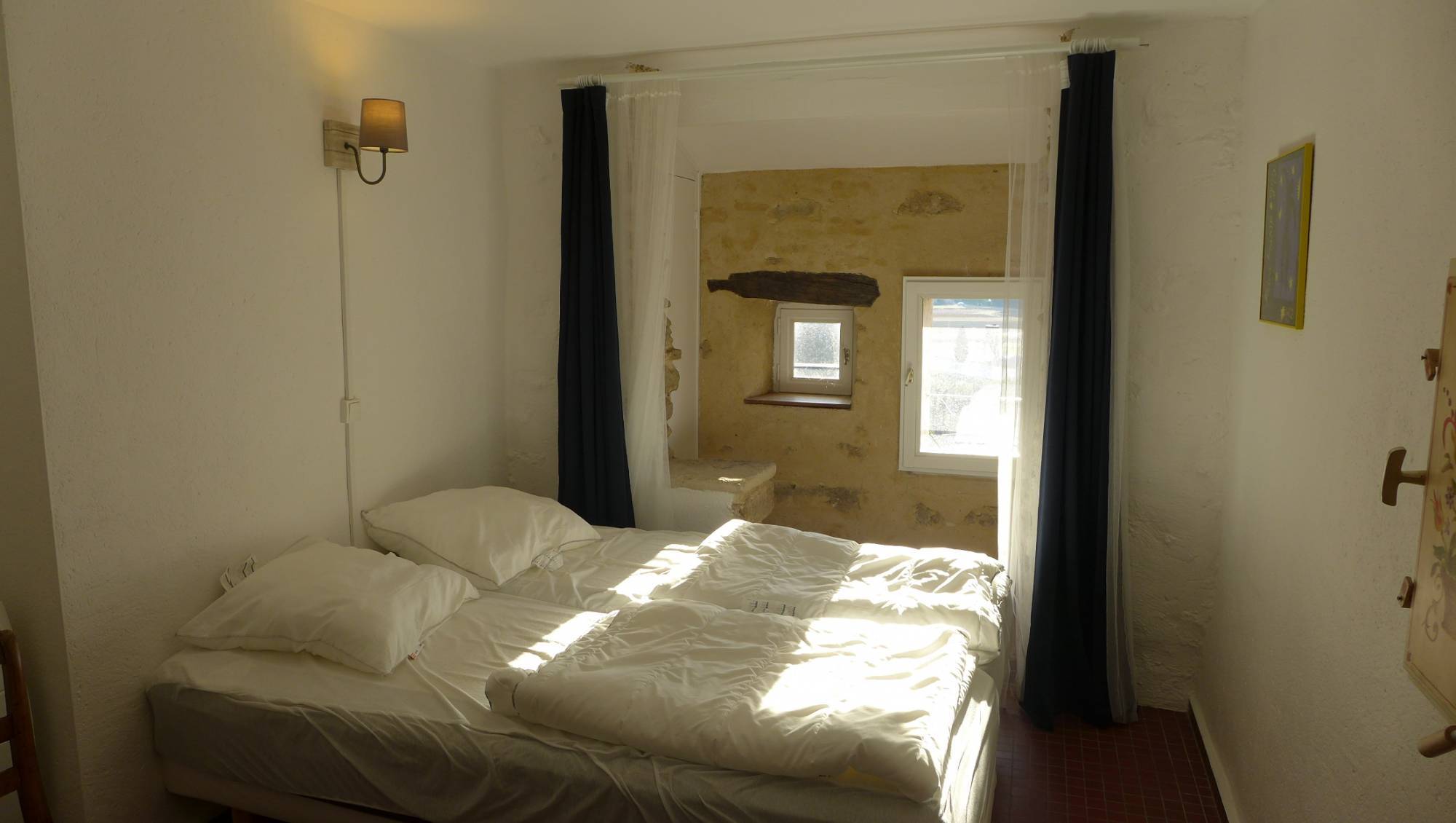 Propriété de caractère dans l'Enclave des Papes