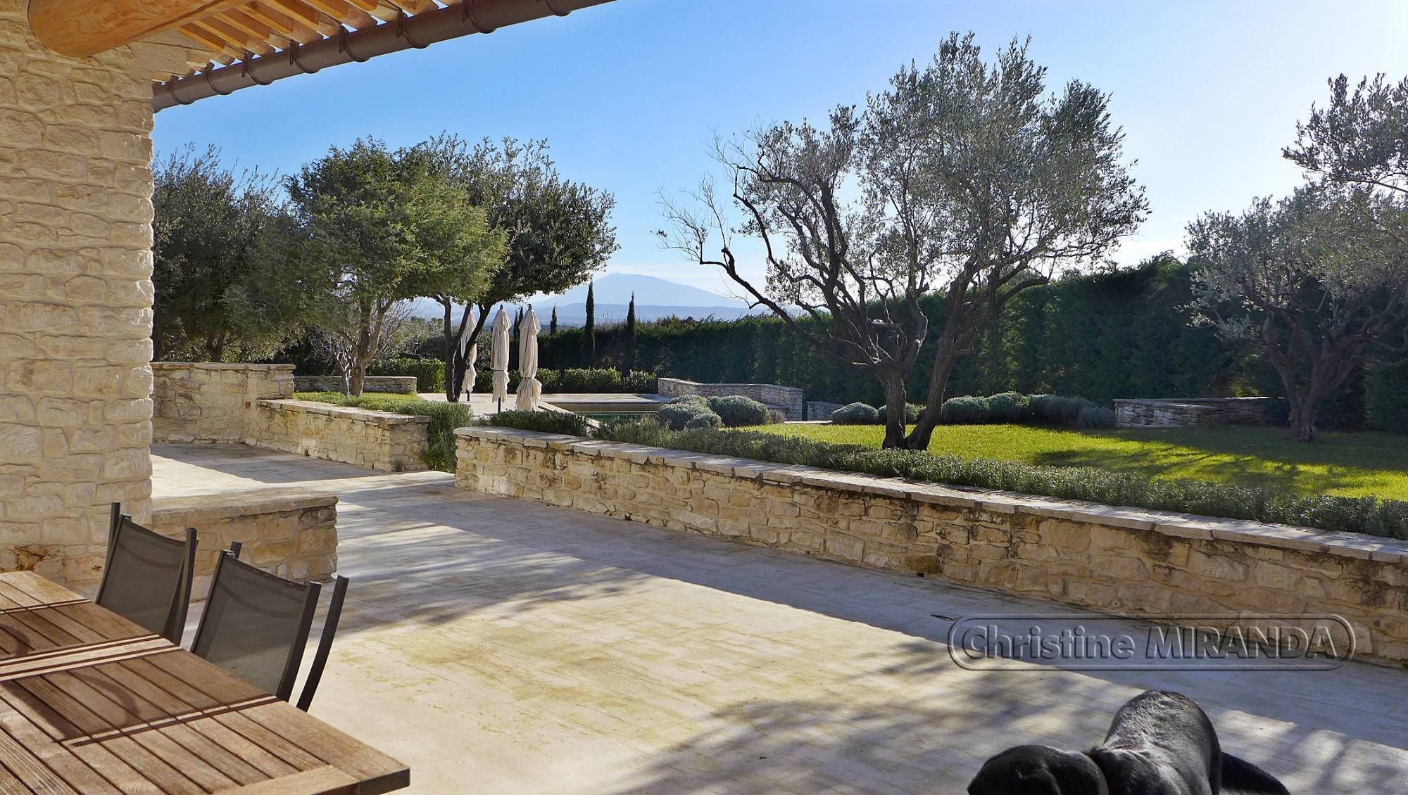  SUPERBE maison , VUE exceptionnelle, St Restitut vendue par l'agence Miranda Immobilier 