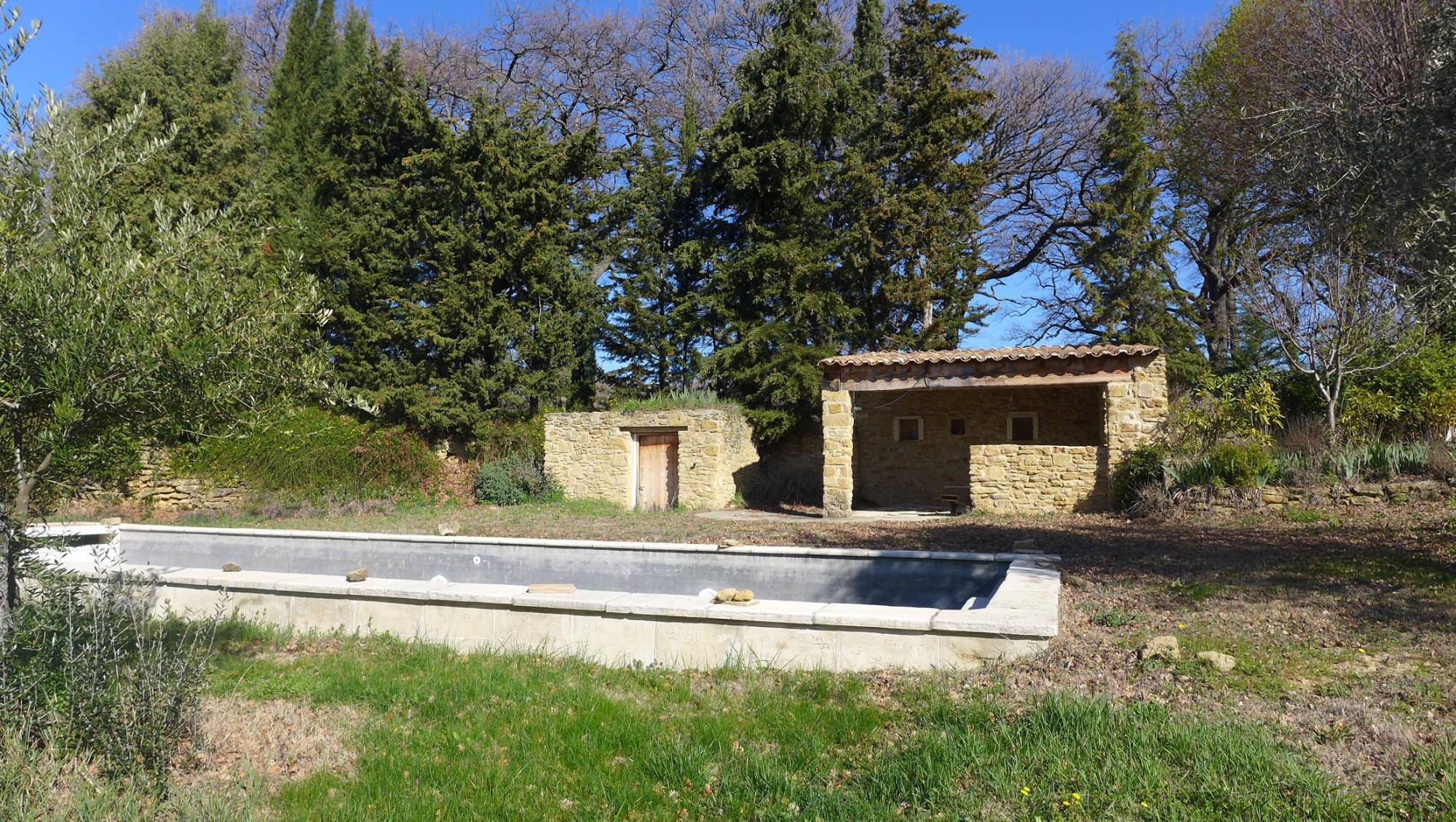 Ferme avec piscine