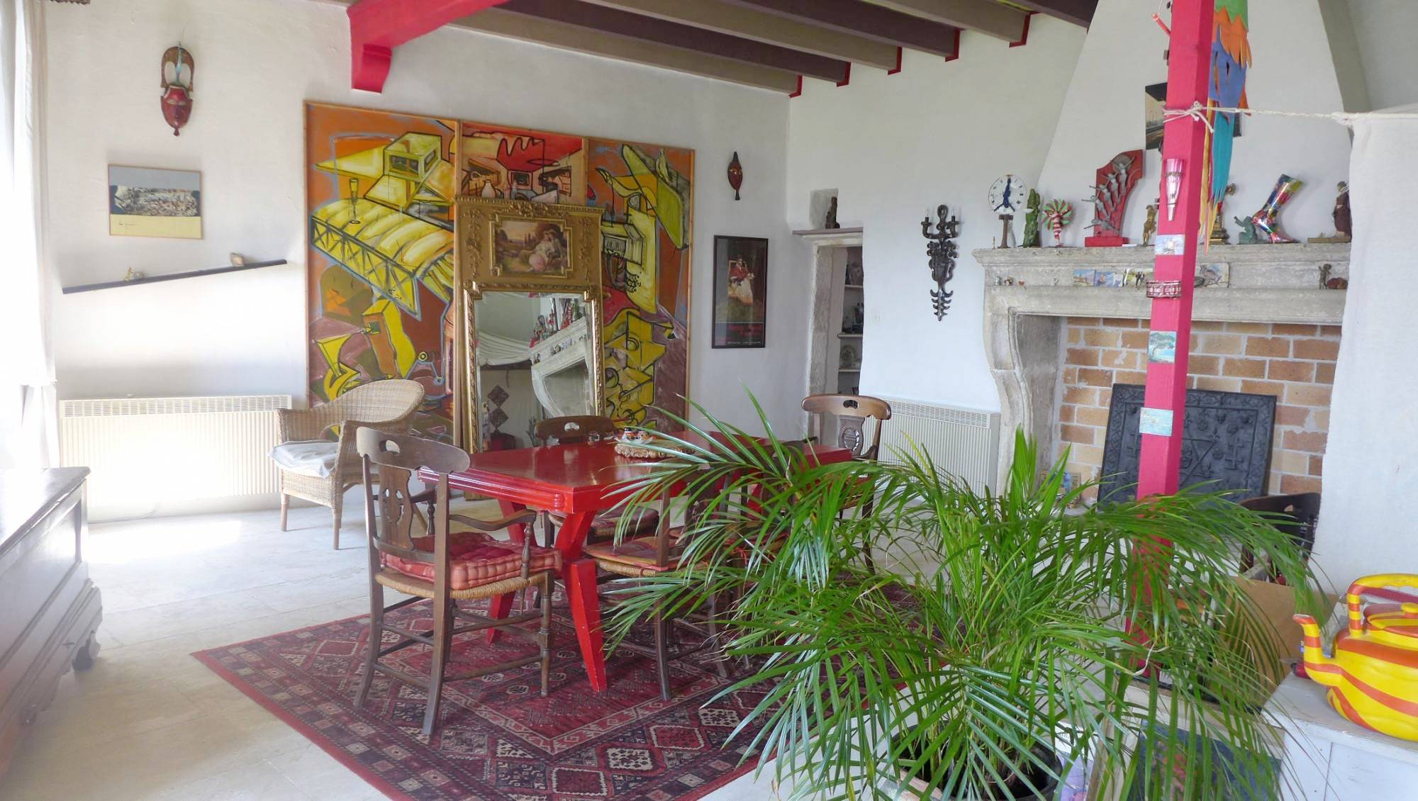 Surprenante maison de village  avec jardin  arboré et terrasse vue panoramique