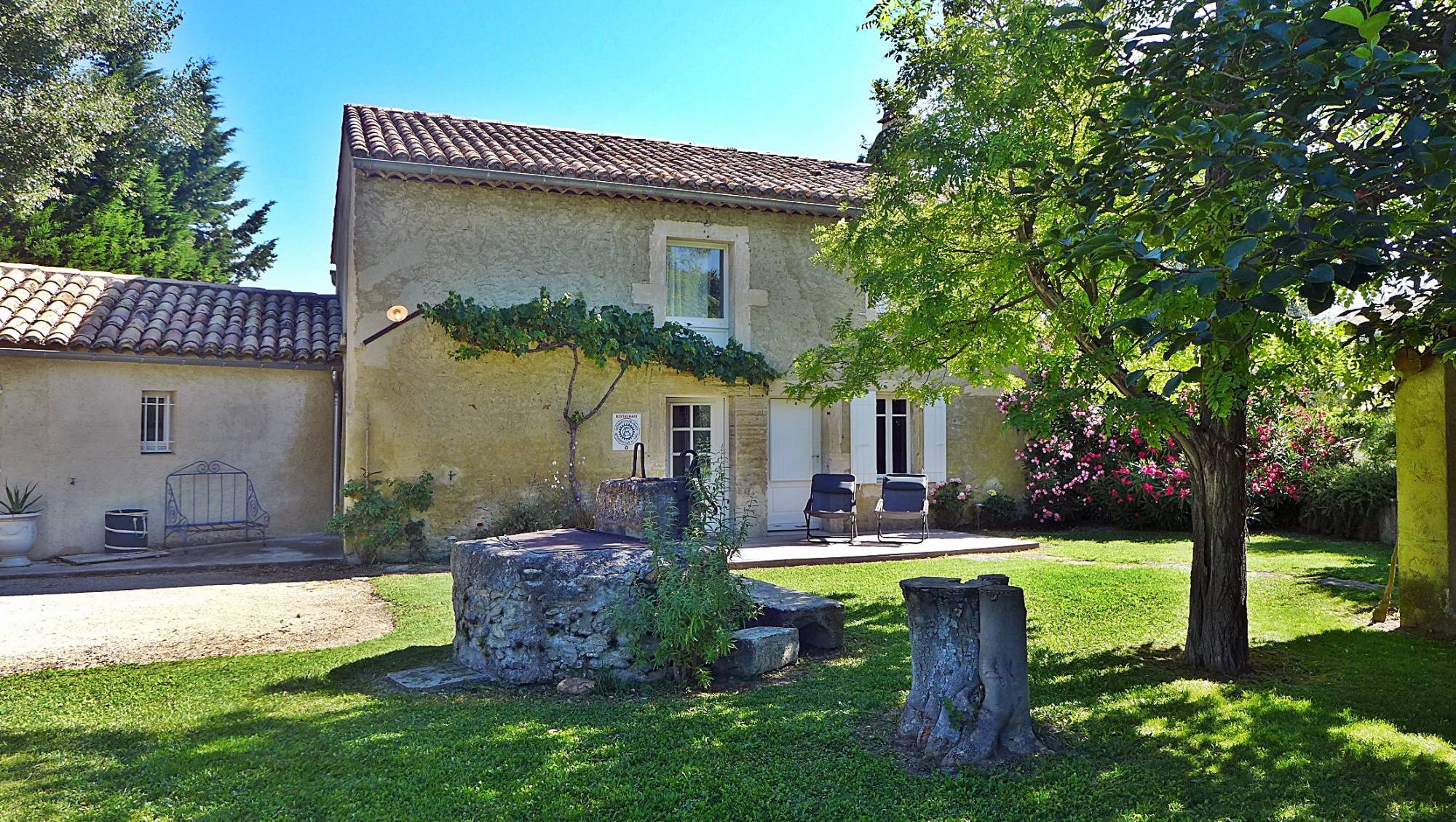 proche Grignan, jolie mas en campagne..... Grignan  - Ref : 4012 - 550 000 €