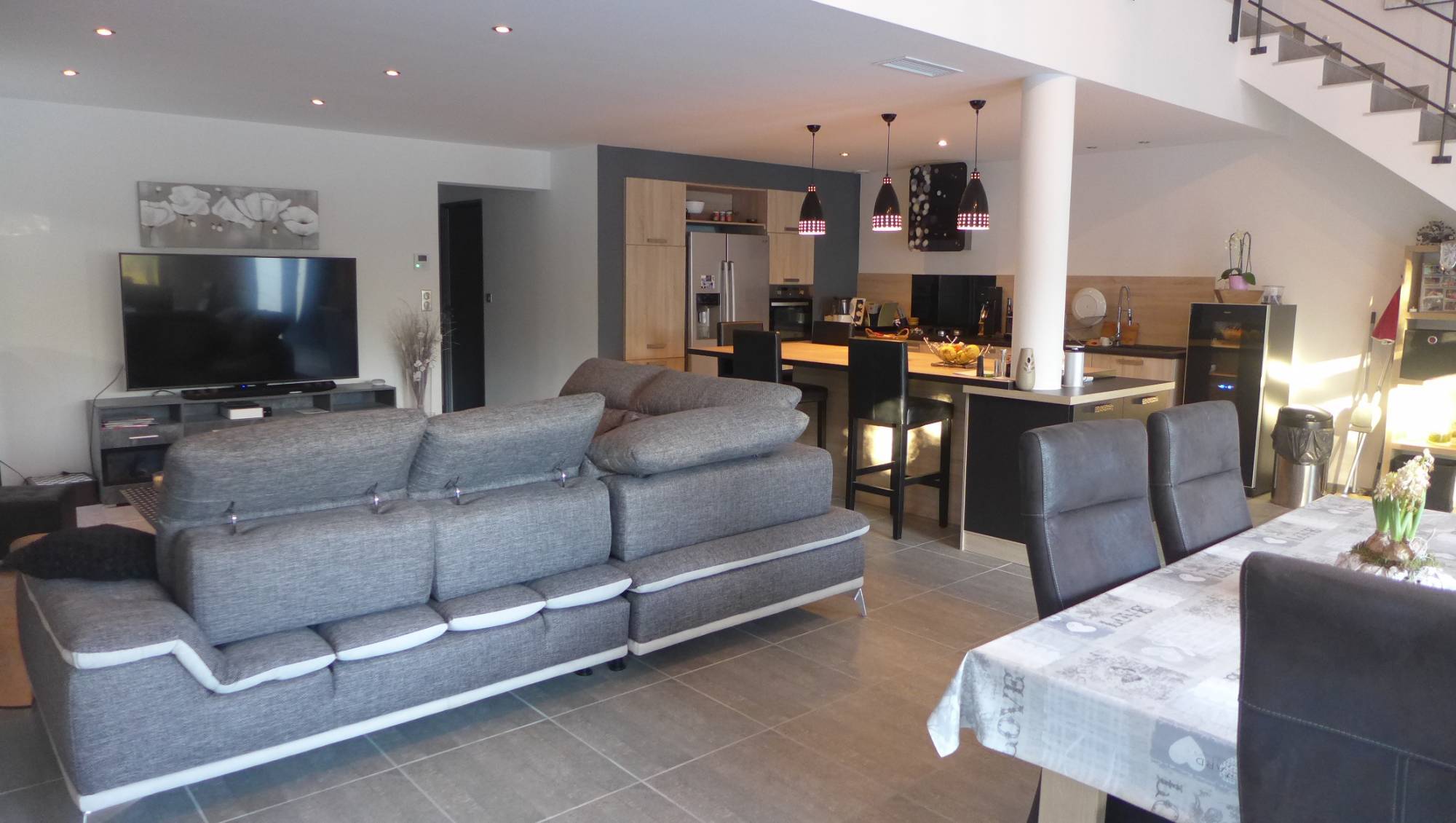 Villa contemporaine proche charmant village de la Drôme Provençale