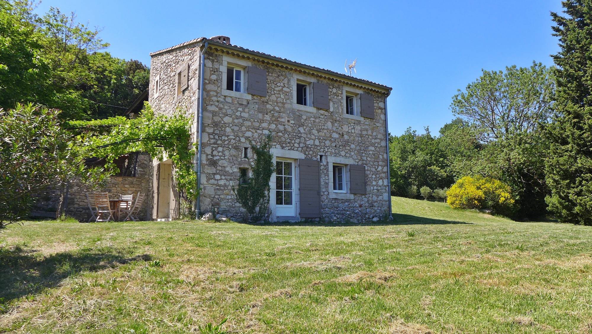 MAS PROVENCAL A ROUSSAS Restauré avec élégance , VENDU PAR MIRANDA IMMOBILIER