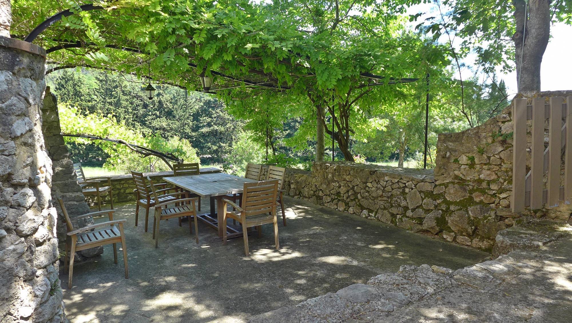 MAS PROVENCAL A ROUSSAS Restauré avec élégance , VENDU PAR MIRANDA IMMOBILIER