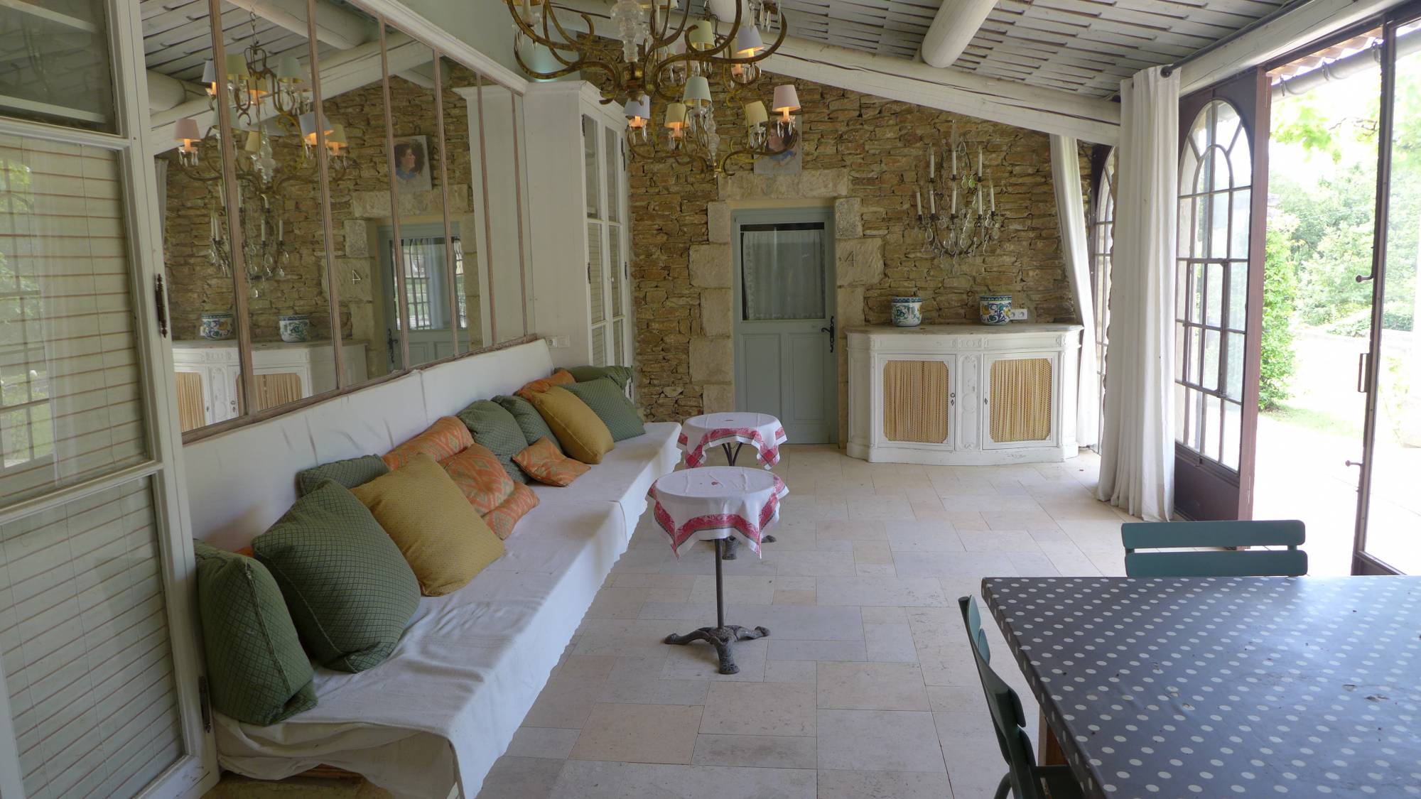 Propriété d'exception à Grignan, VENDUE PAR Christine Miranda Immobilier 